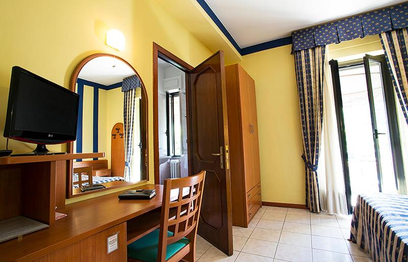 Triple Room - Photo 2