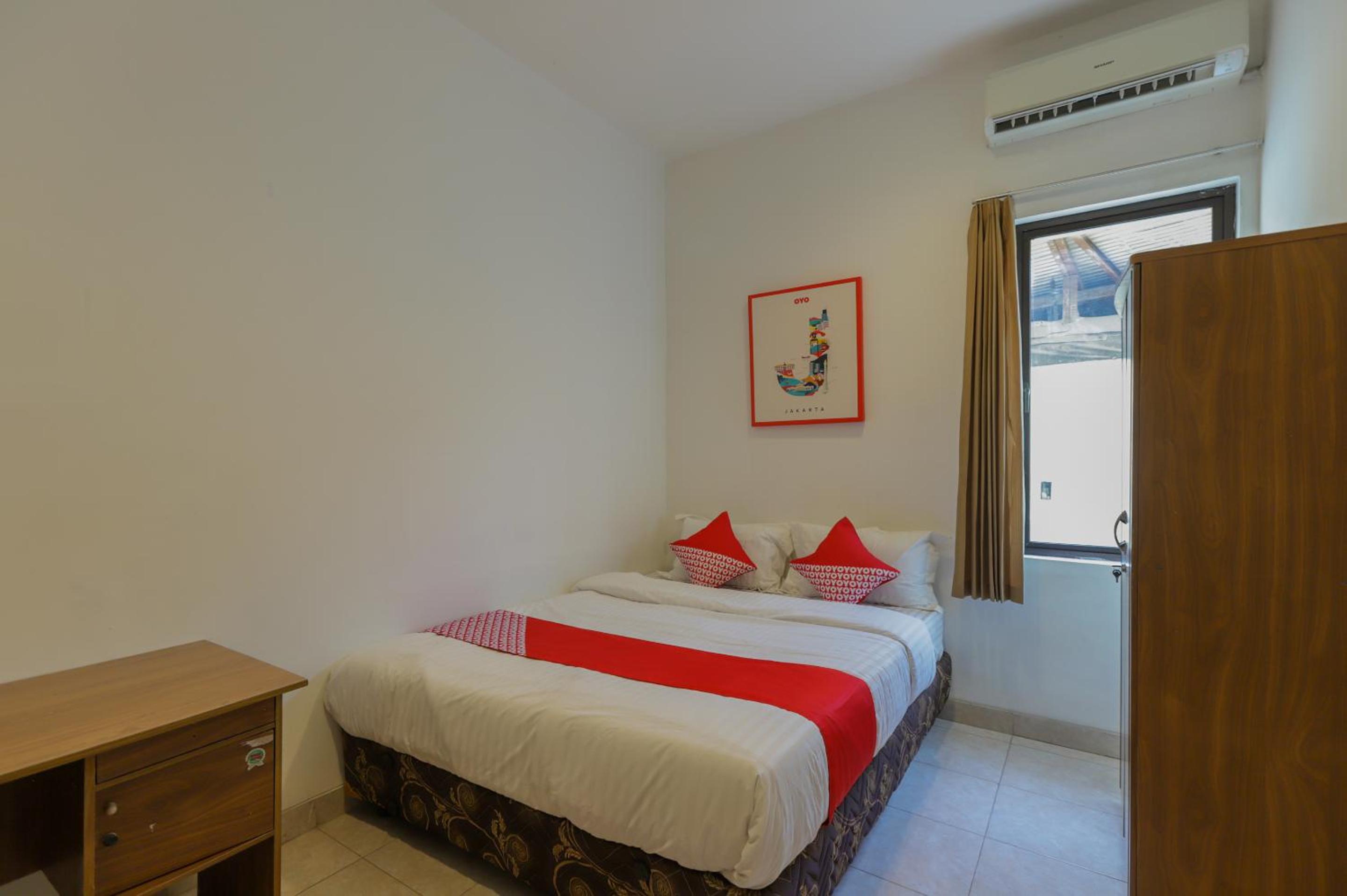 Standard Double Room - Photo 8