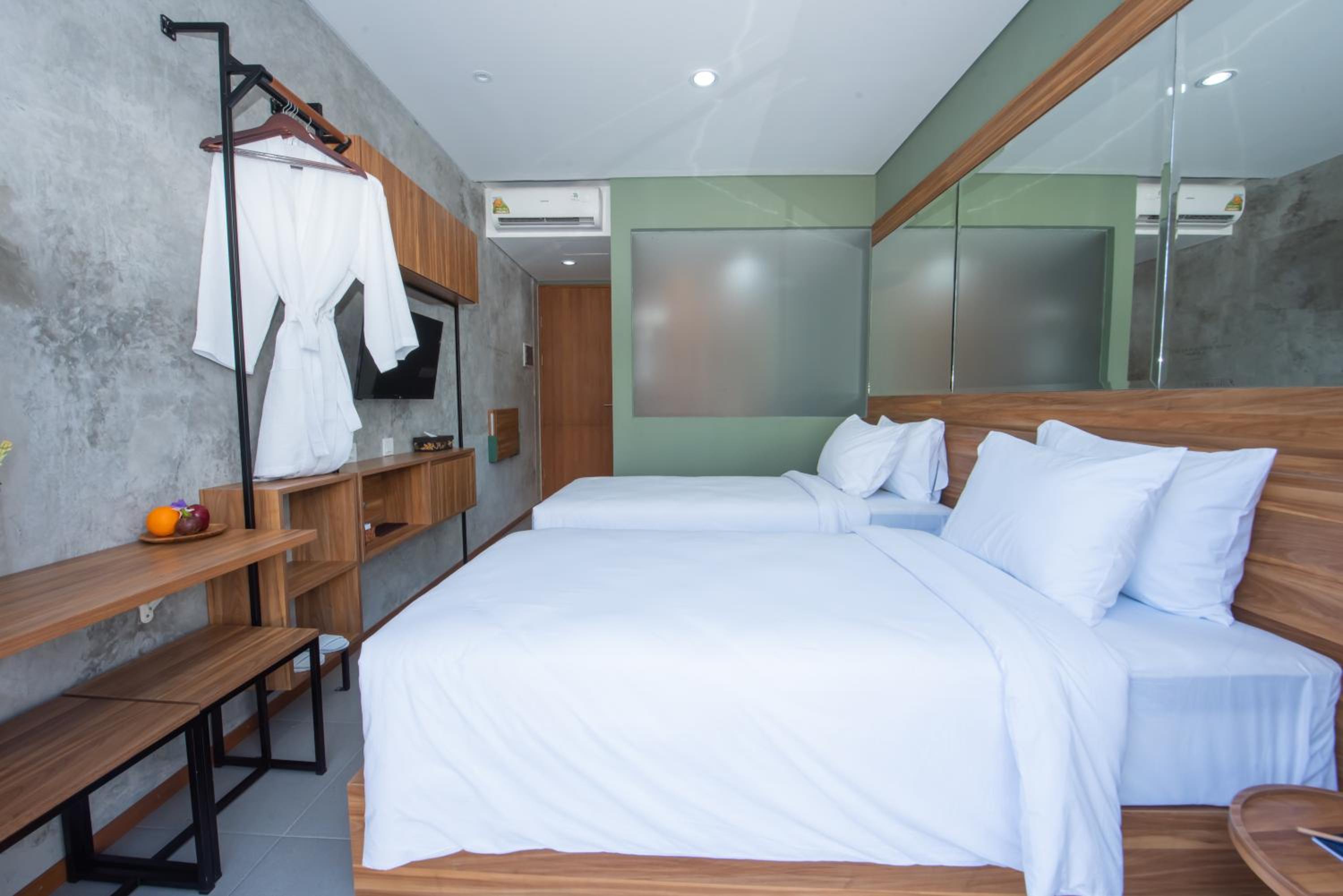 Superior Twin Room - Photo 4