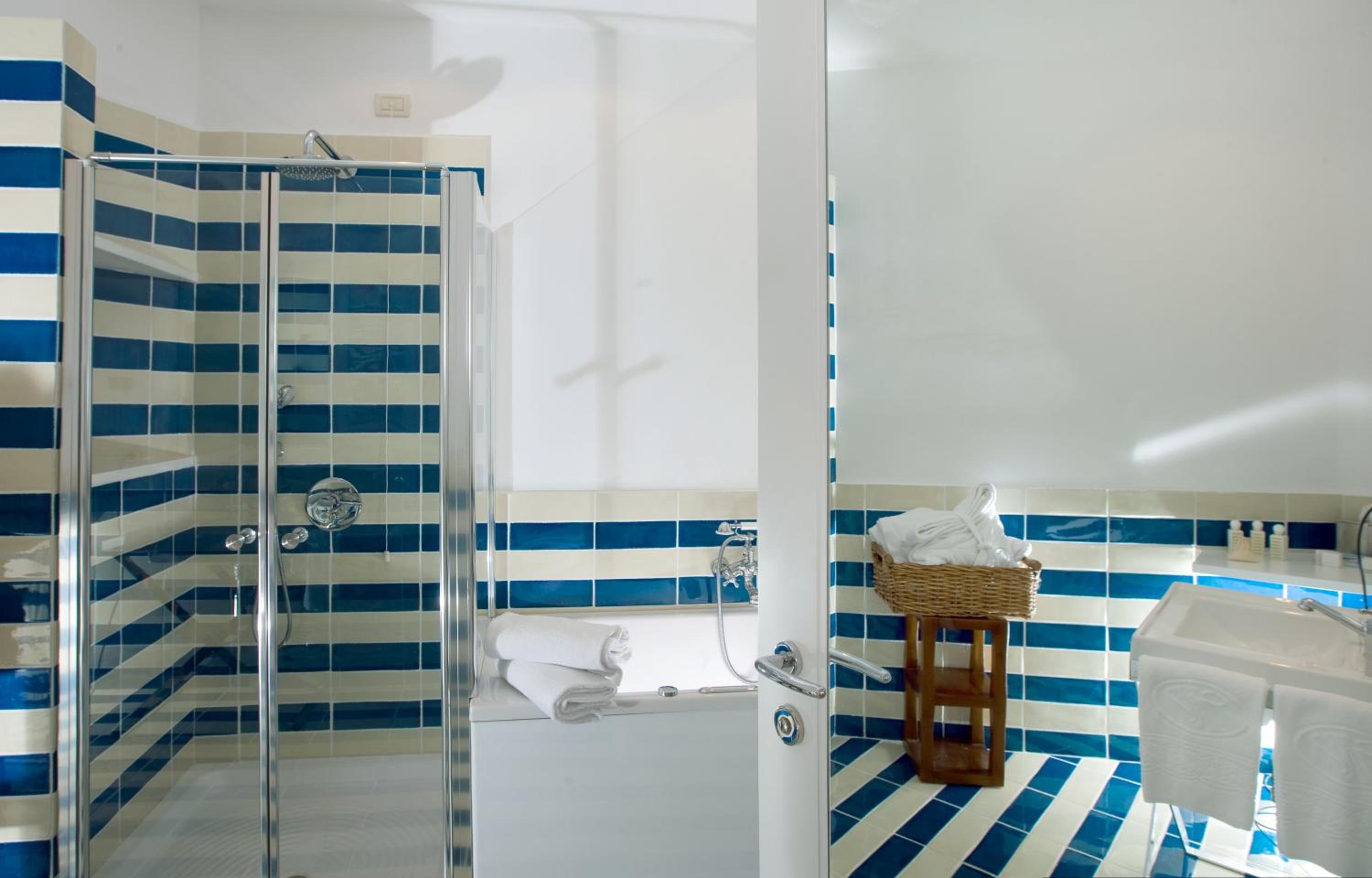 Superior Double Room - Photo 4