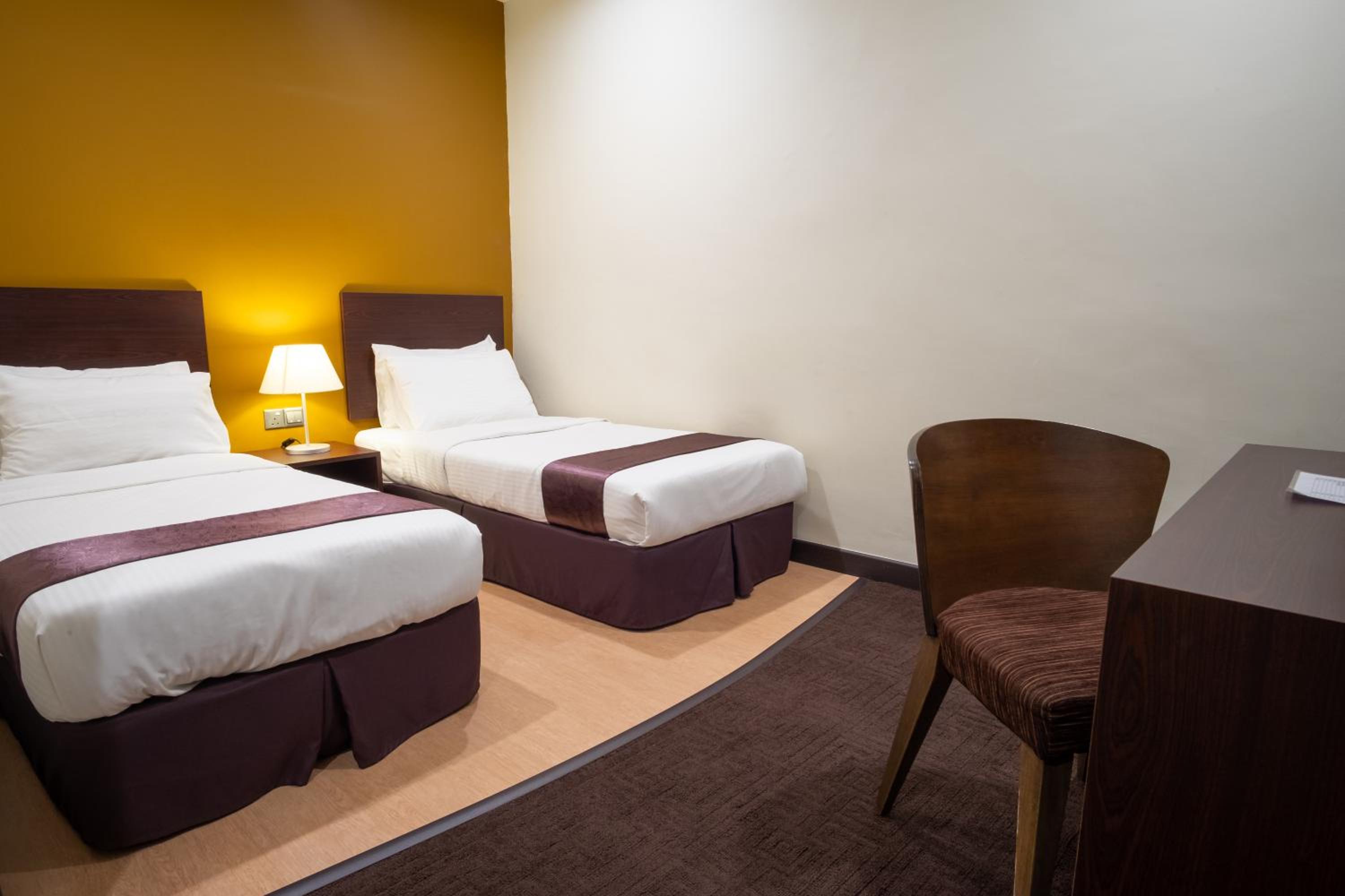Superior Twin Room photo 2