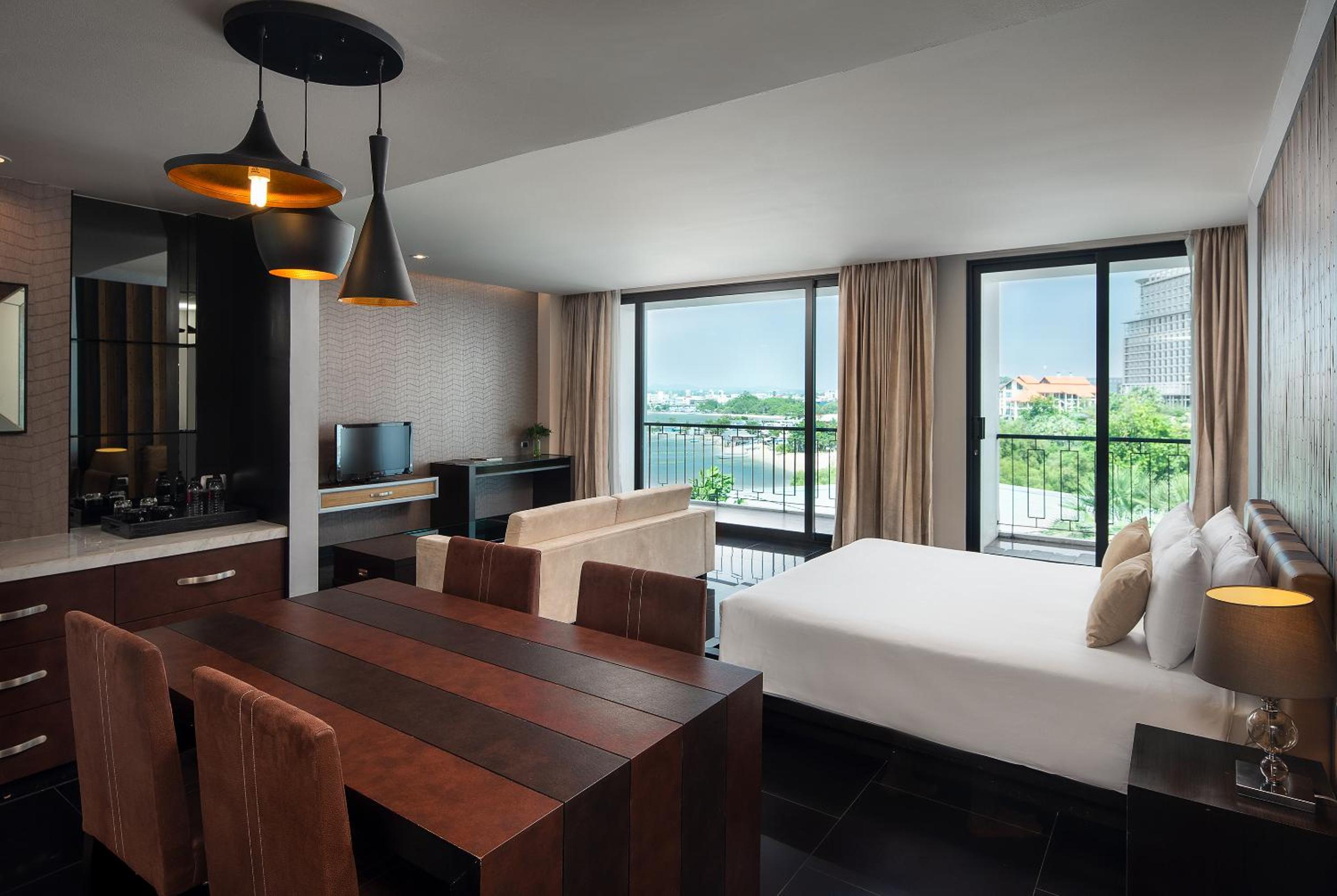 Mini Suite Sea View thumbnail 5