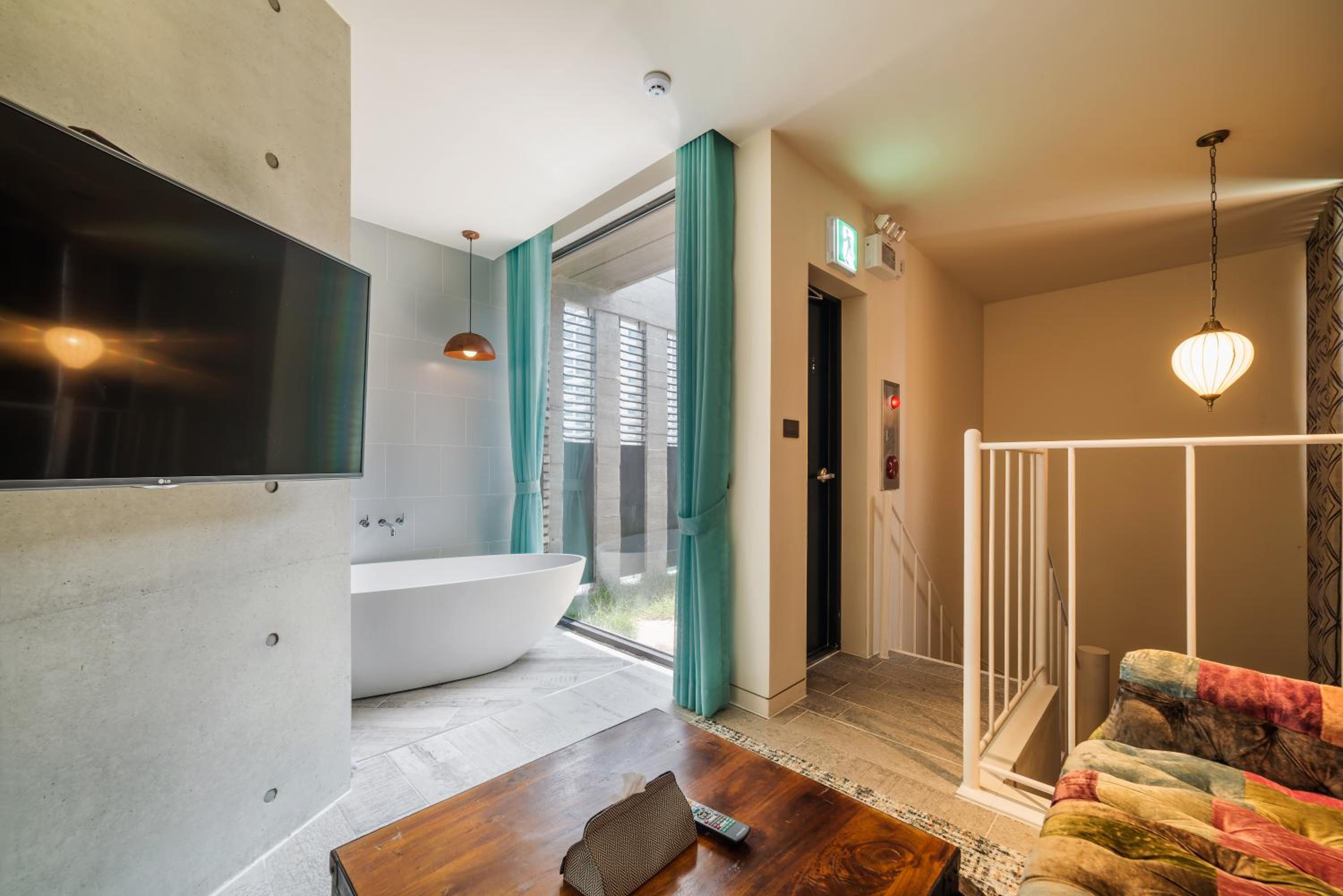 Double Room with Terrace - Photo 10