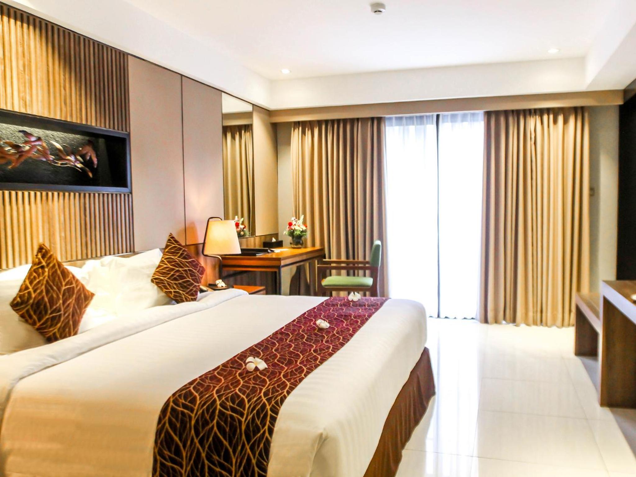 Executive Suite photo 2