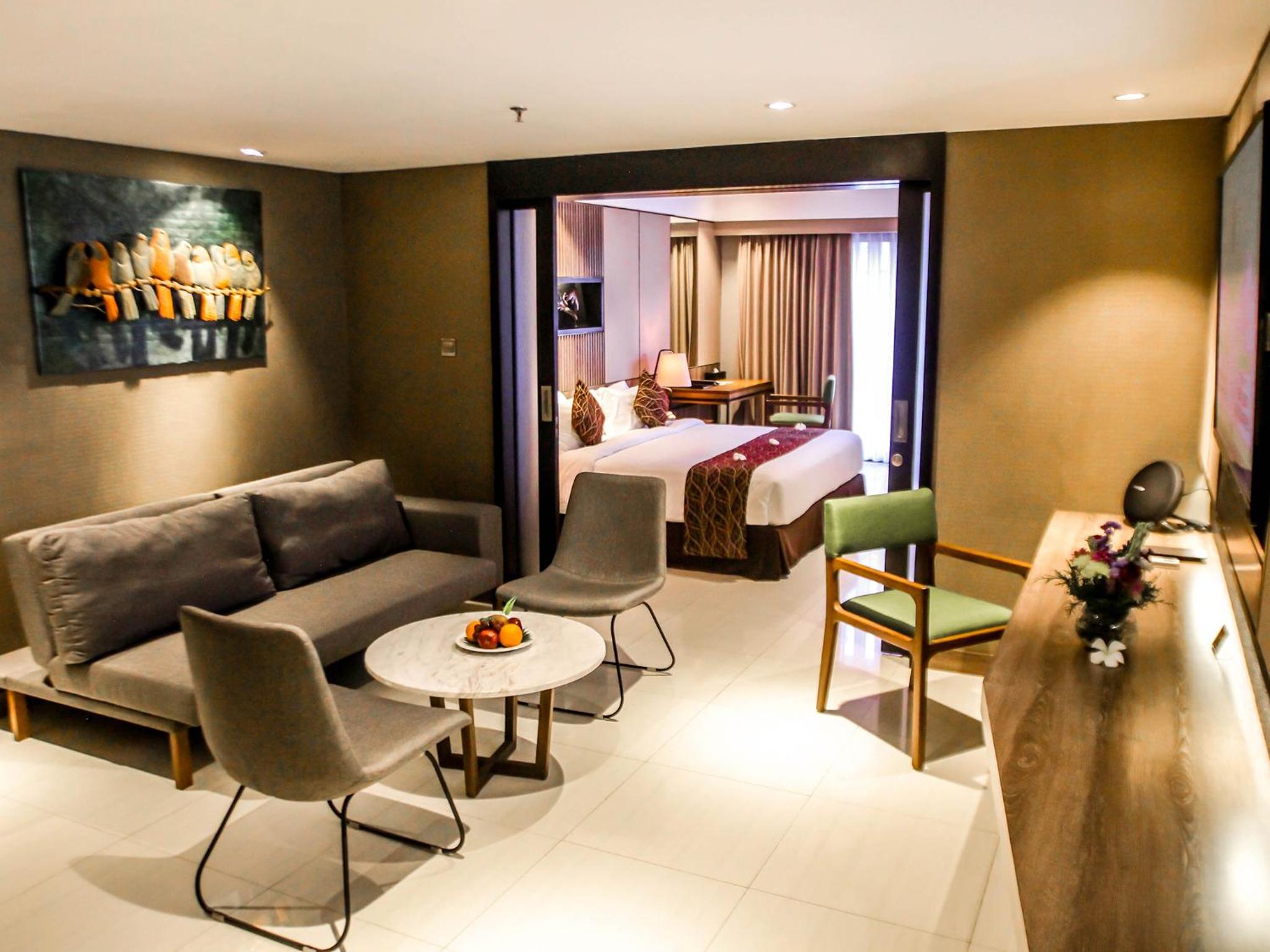 Executive Suite