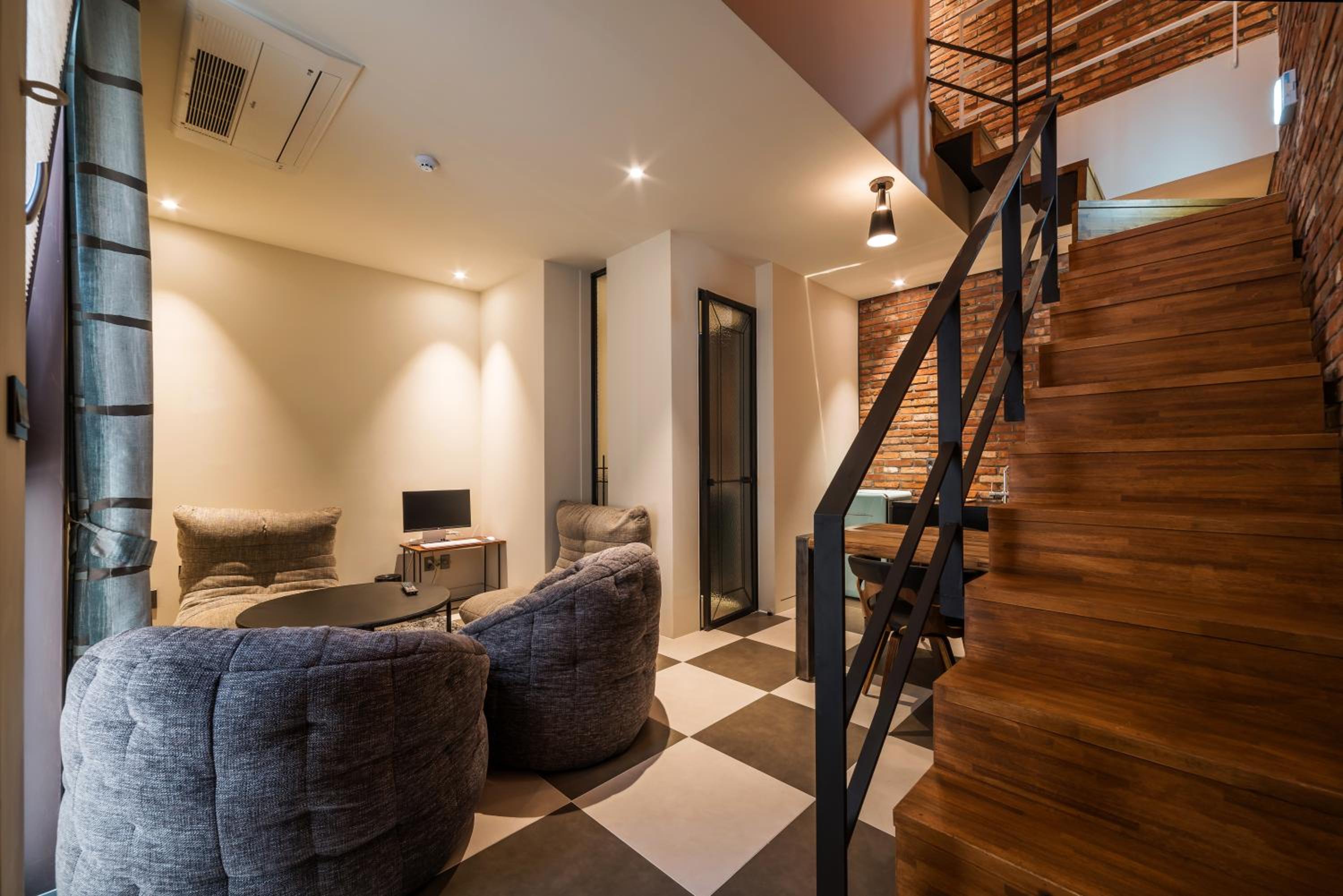 Family Room with Terrace photo 2