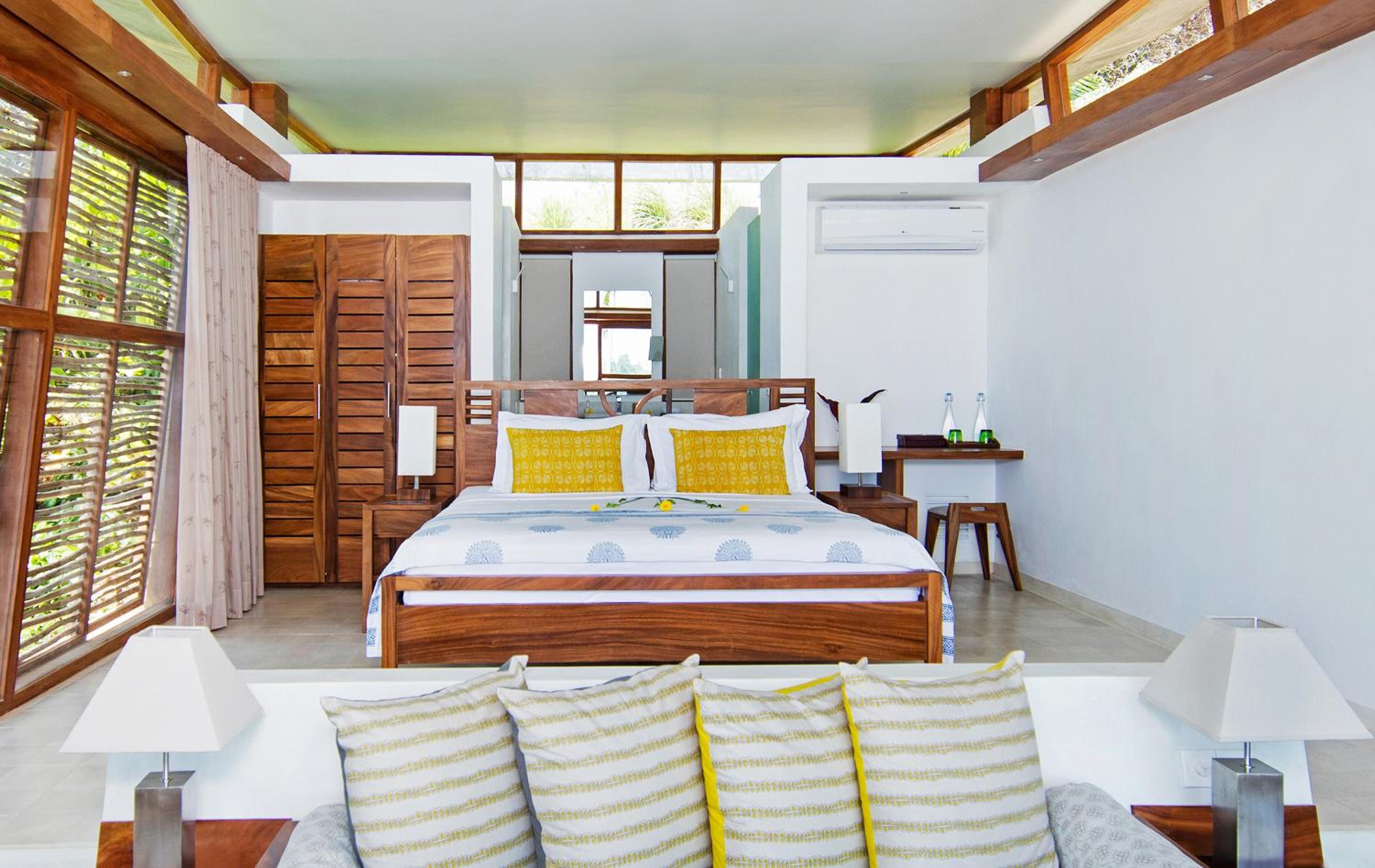 Lake Suite photo 2