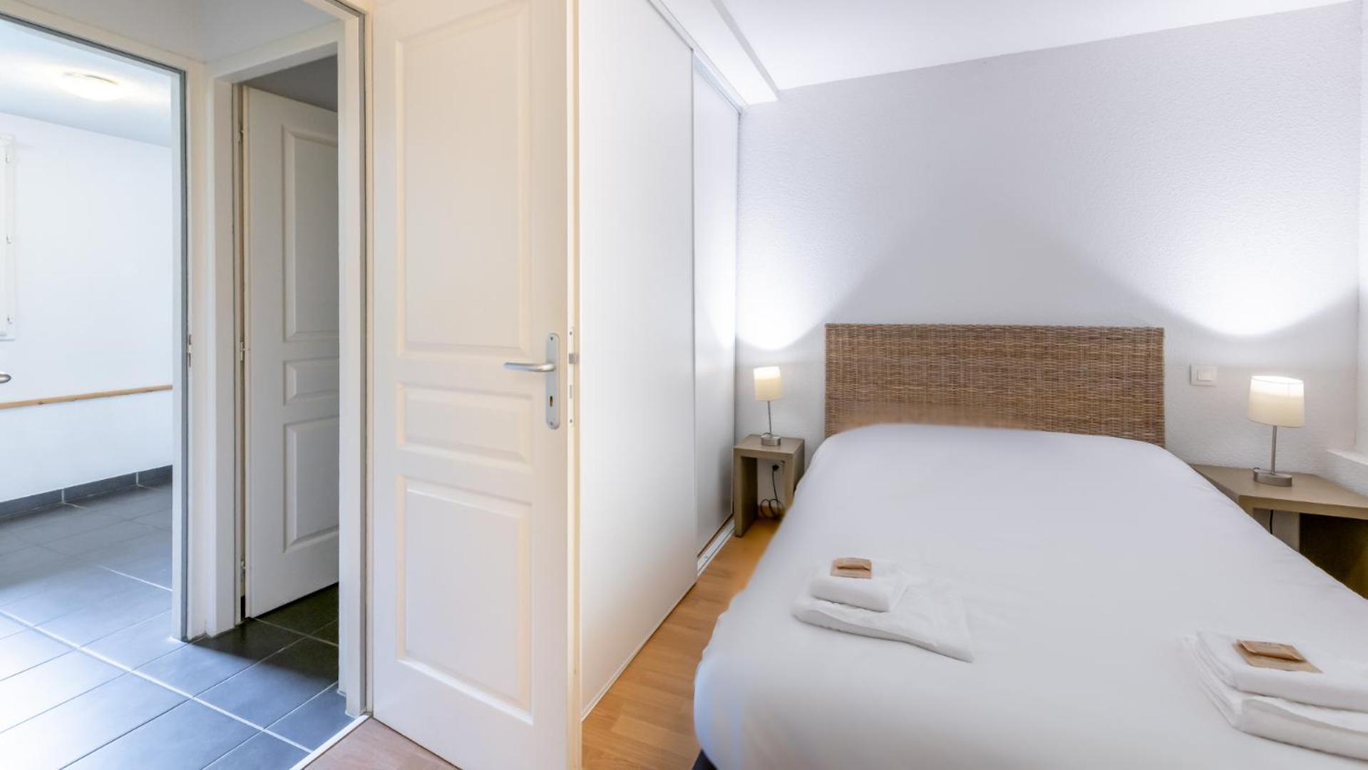 Three-Bedroom Apartment (8 Adults) photo 2