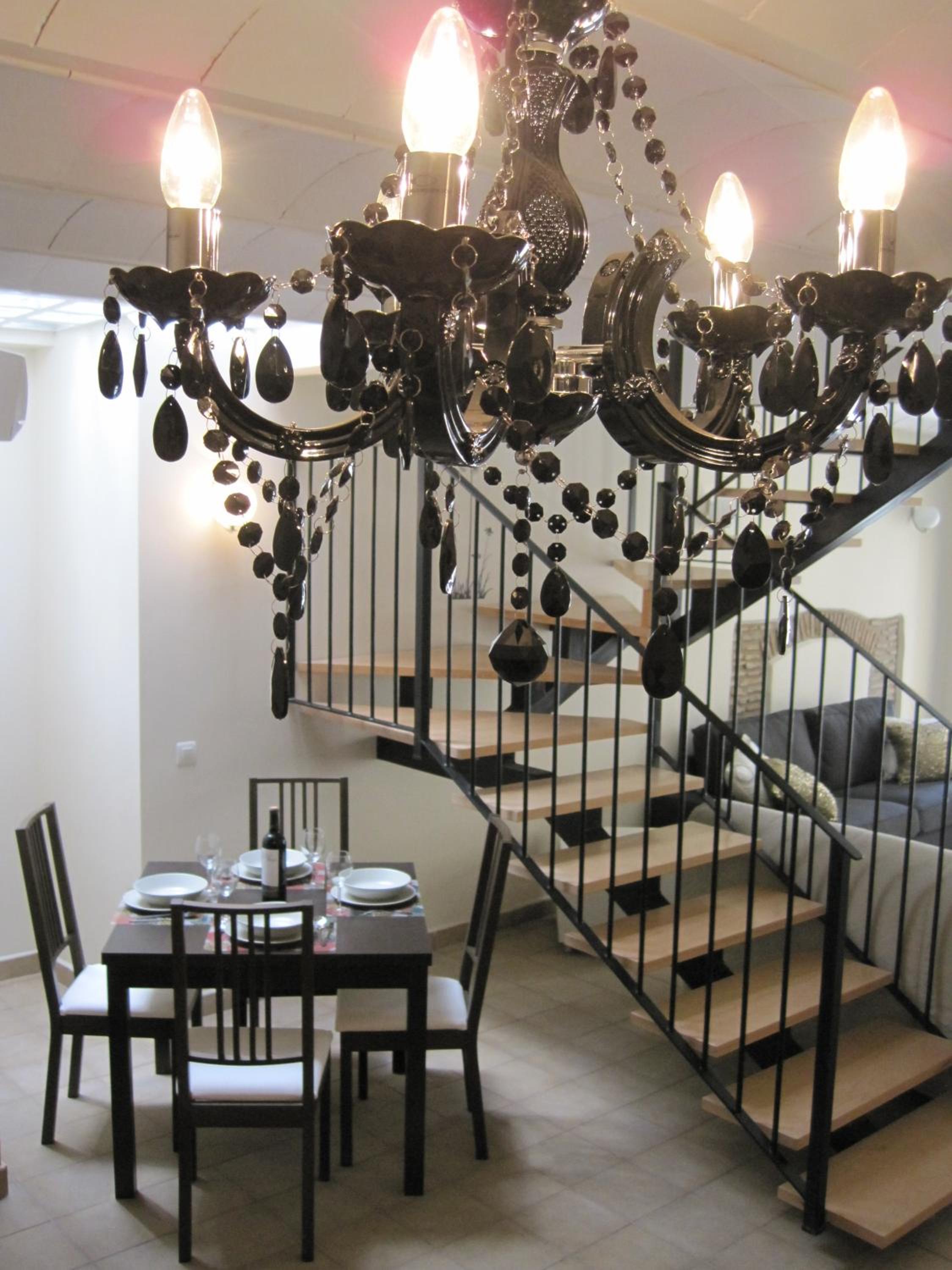 Two-Bedroom Apartment with Balcony - Photo 11