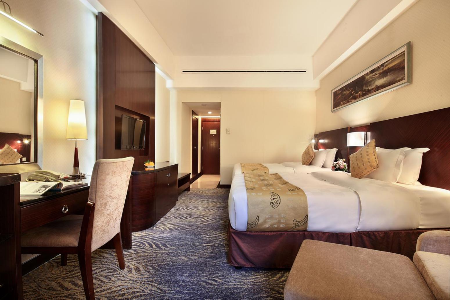 Standard Twin Room - Photo 4