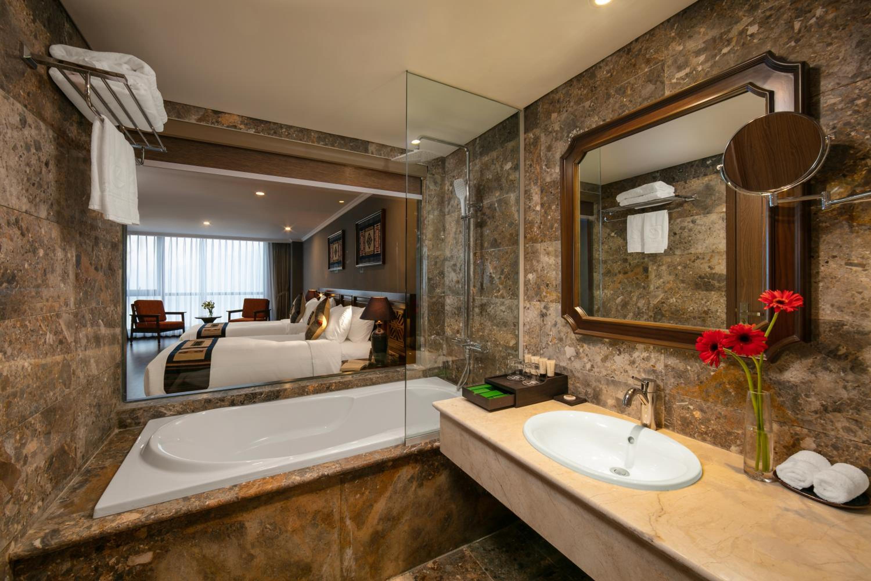 Superior City Double or Twin Room - Photo 8