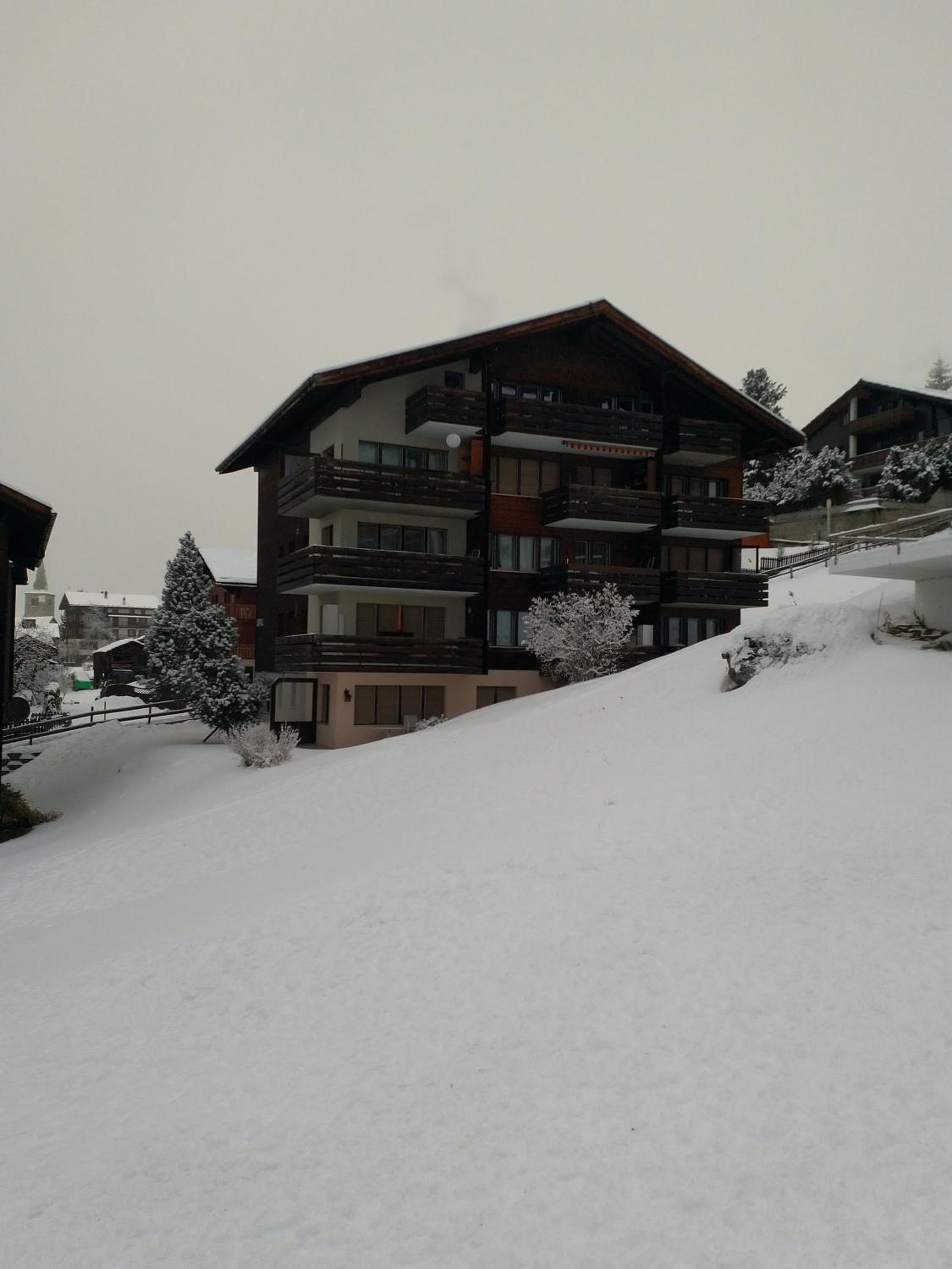 Apartment with Mountain View photo 1