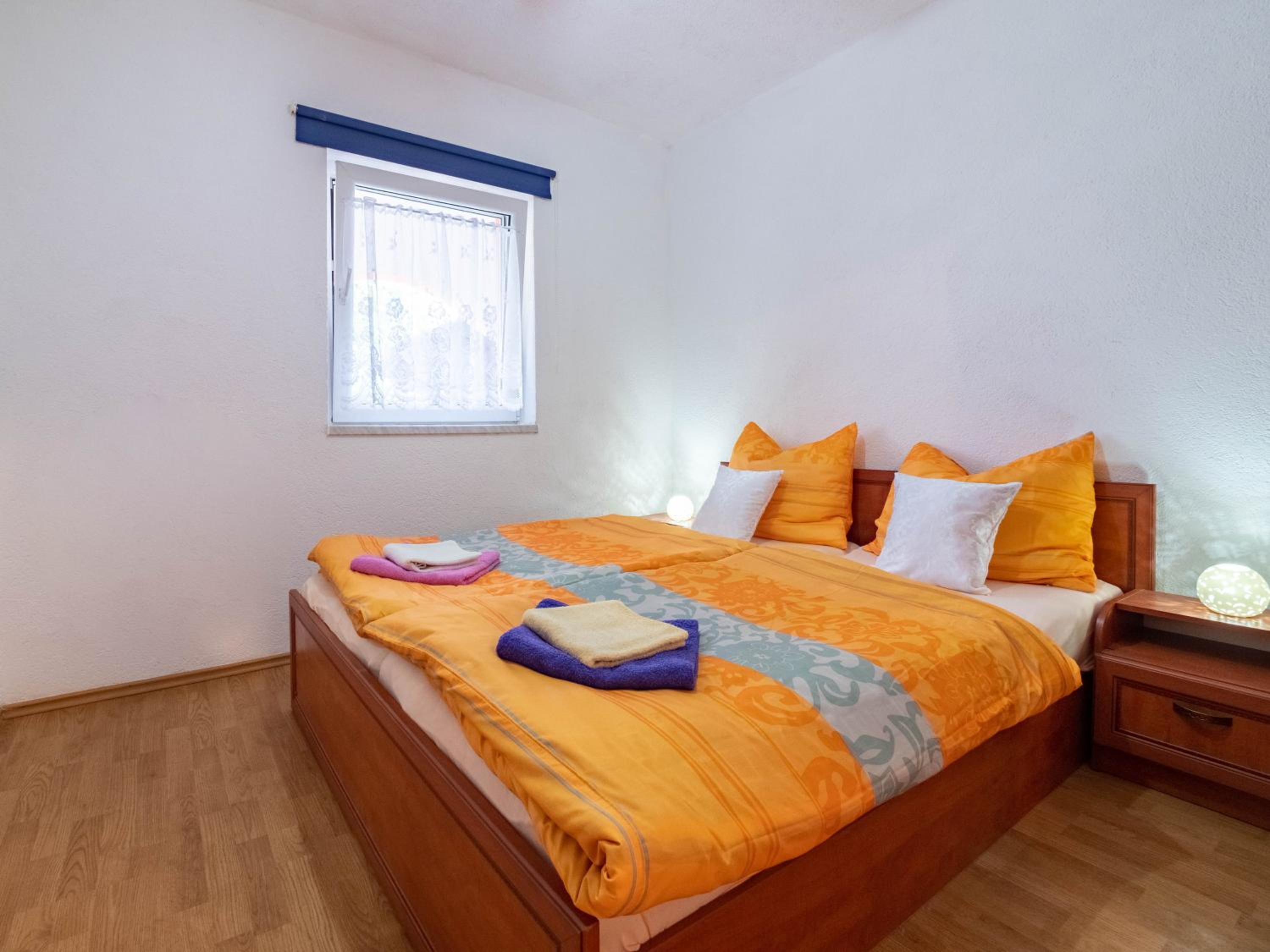 One-Bedroom Apartment with Terrace - Photo 9