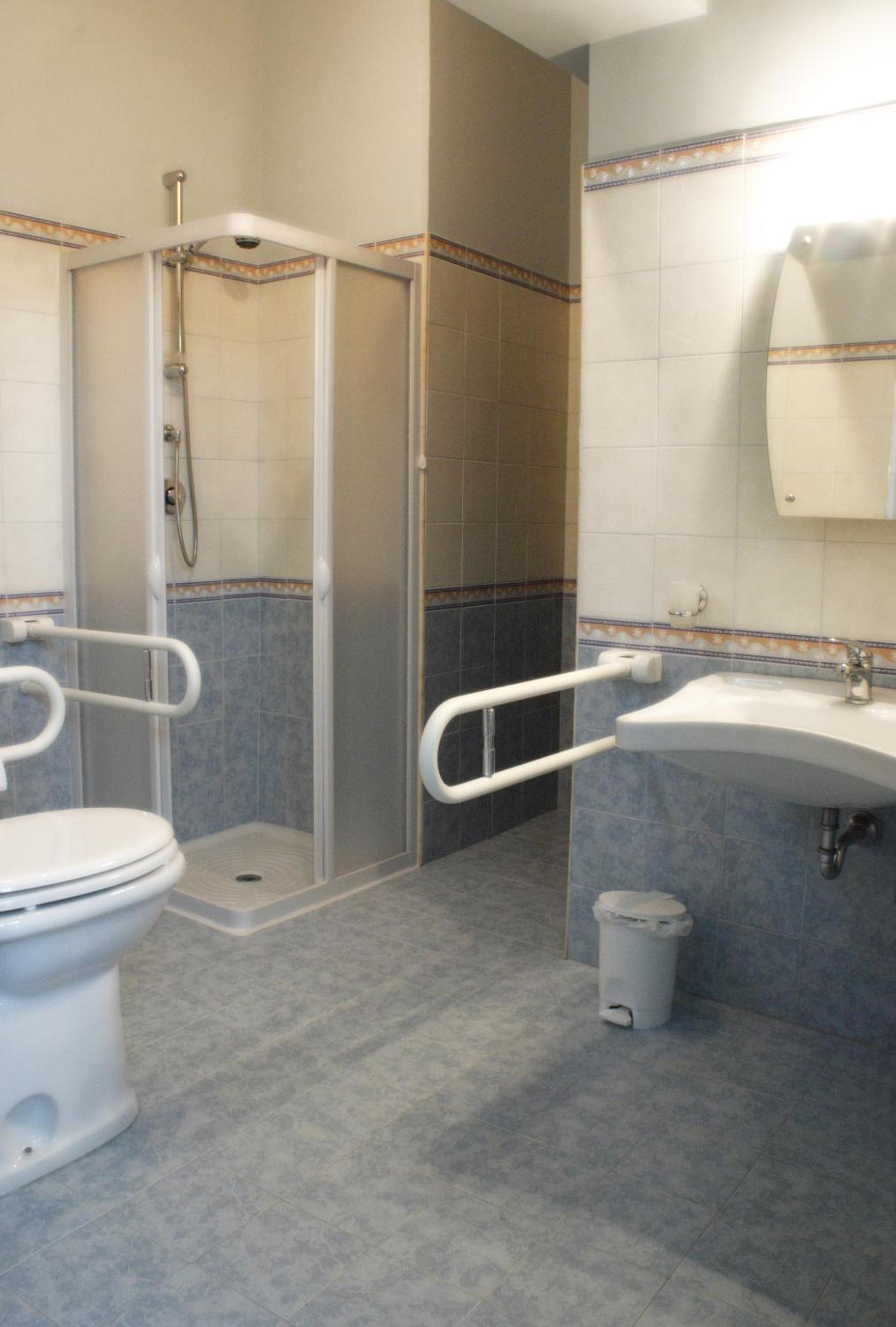 Quadruple Room - Photo 2