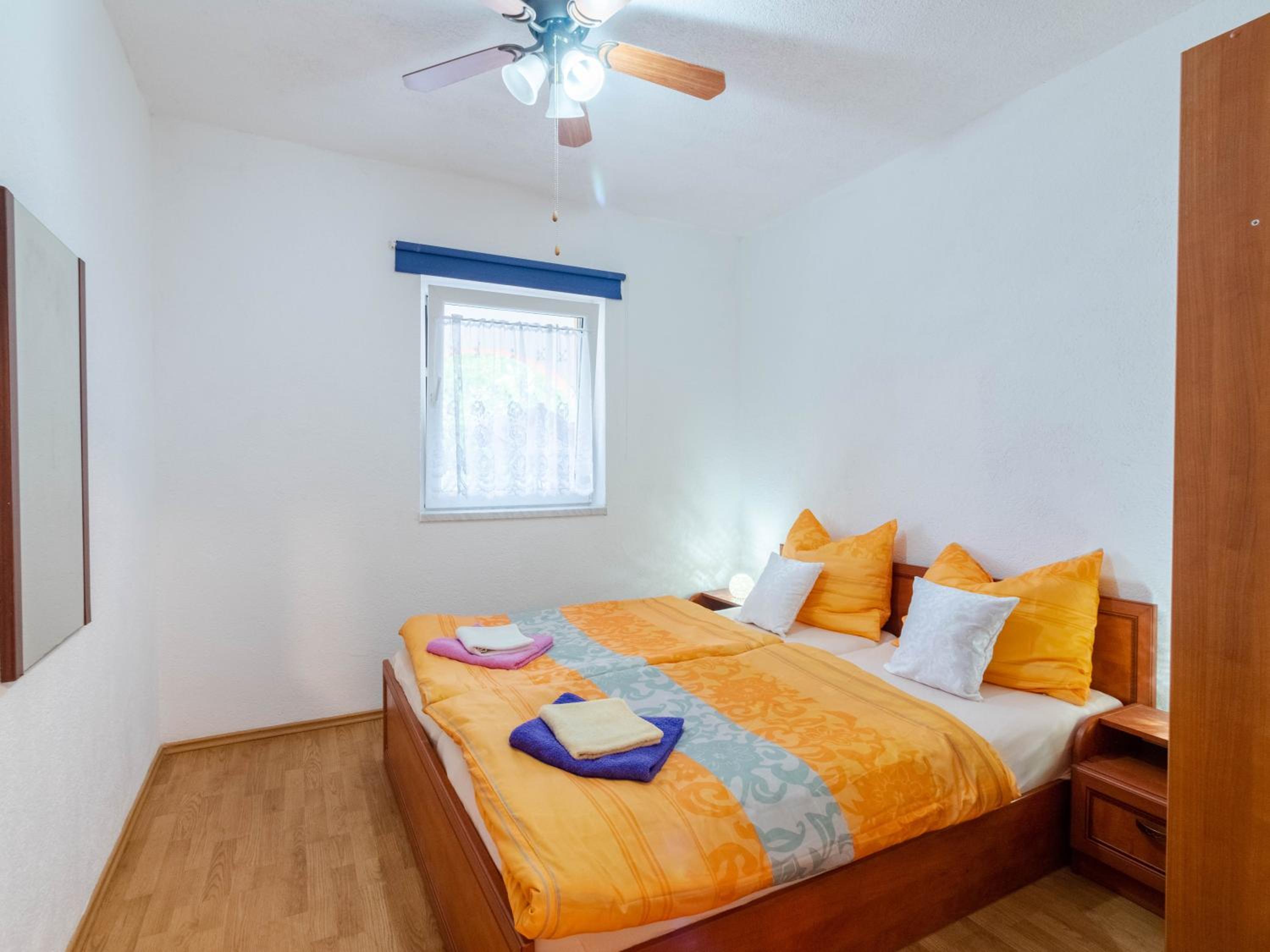 One-Bedroom Apartment with Terrace - Photo 11