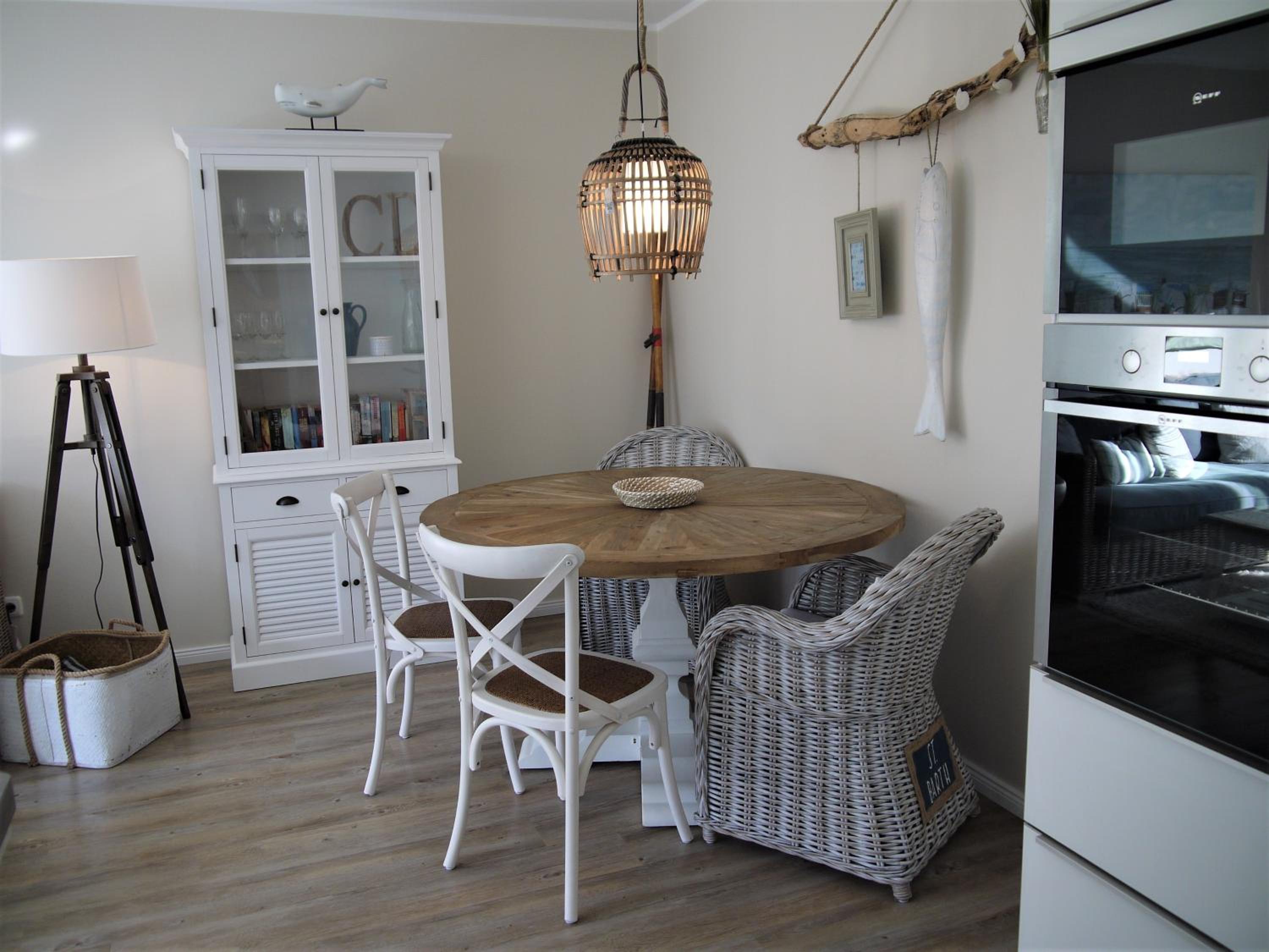 Apartment - Photo 2