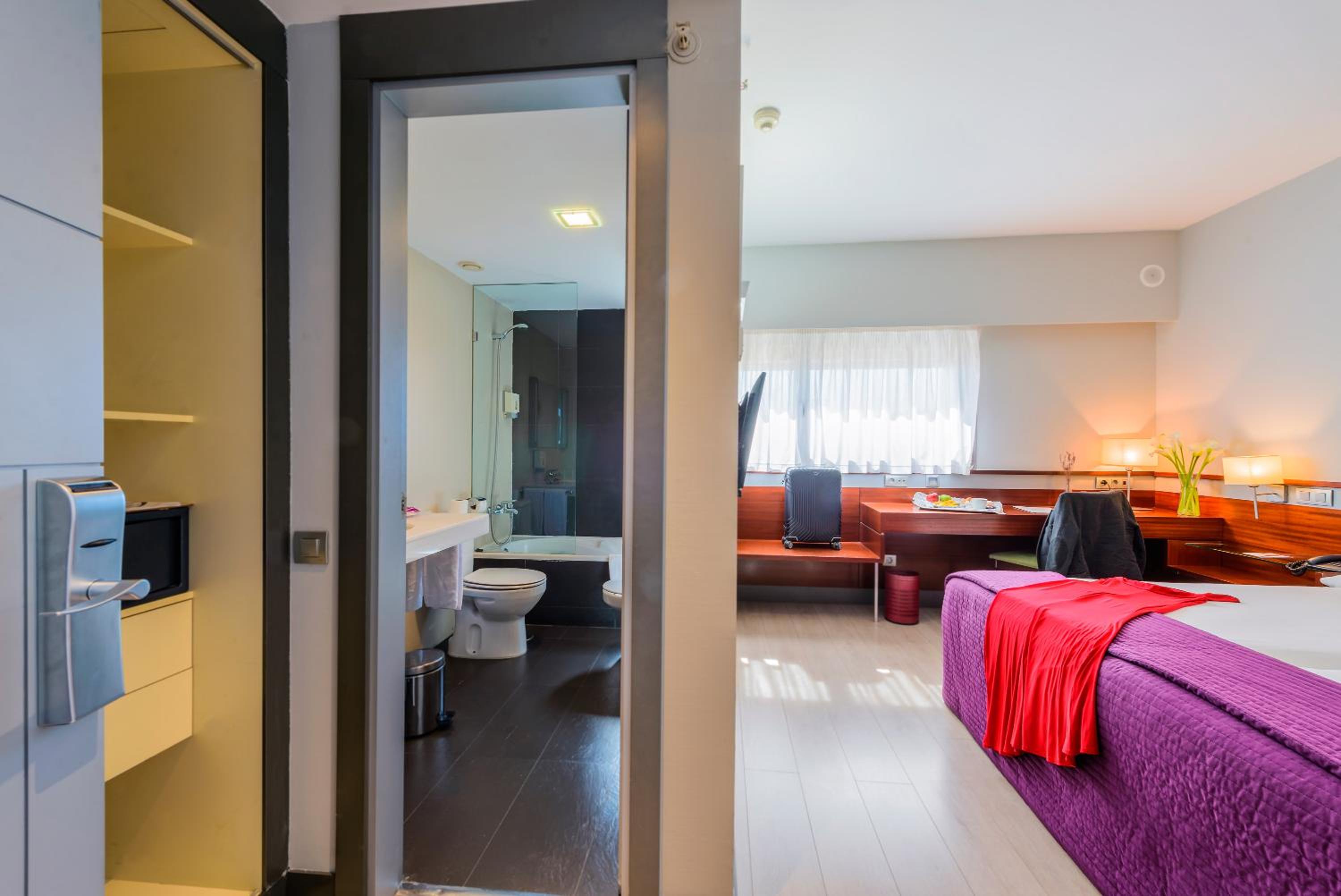Double Room - Photo 5