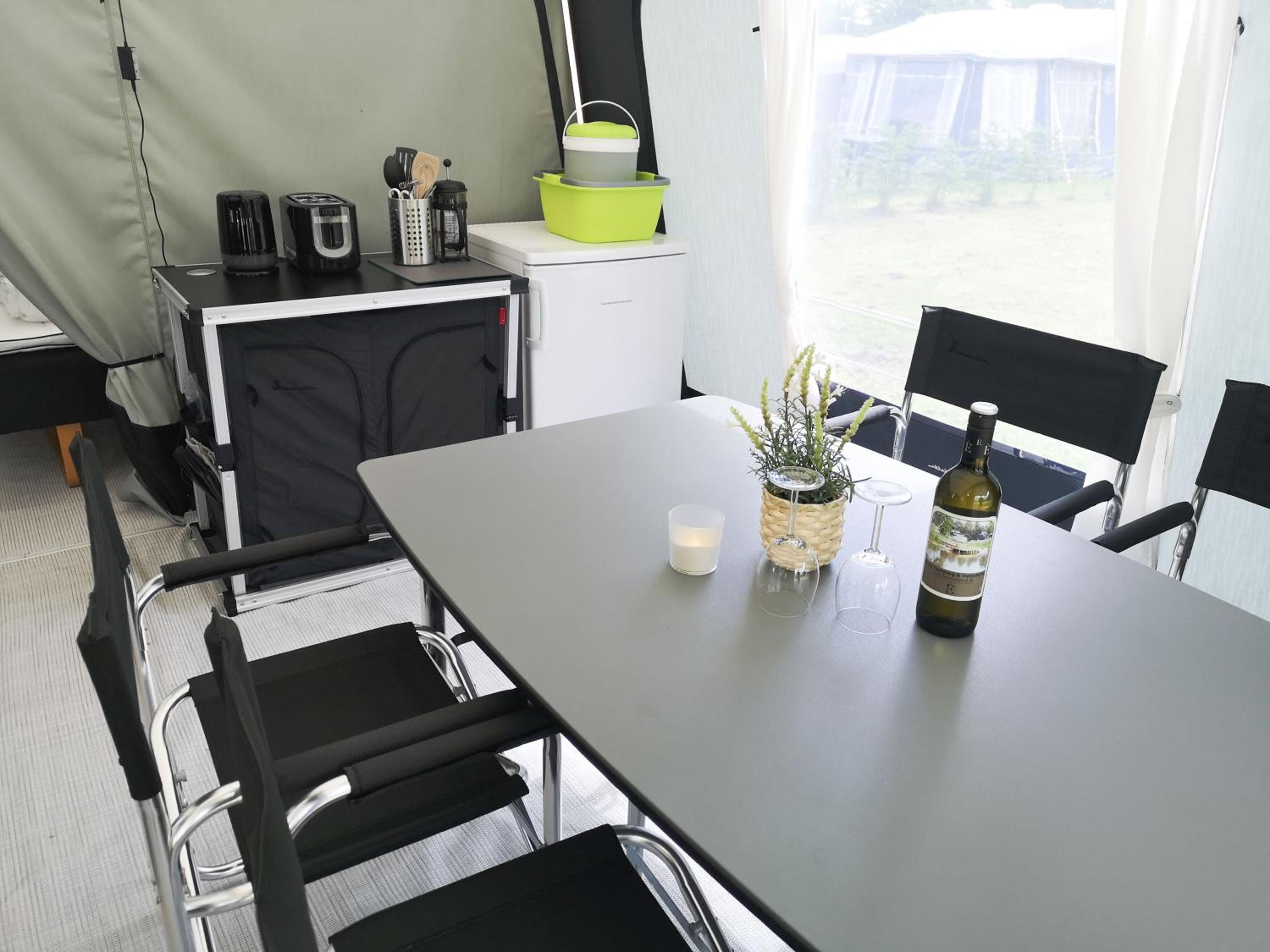 Luxury tent 4 adults