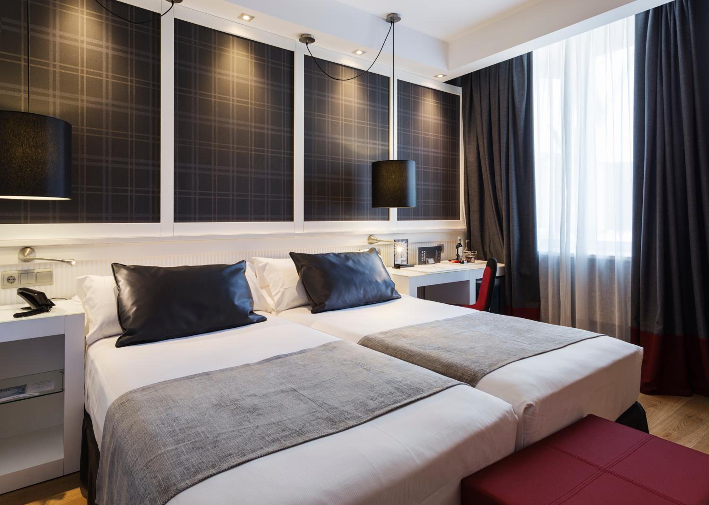 Double or Twin Room - Photo 3