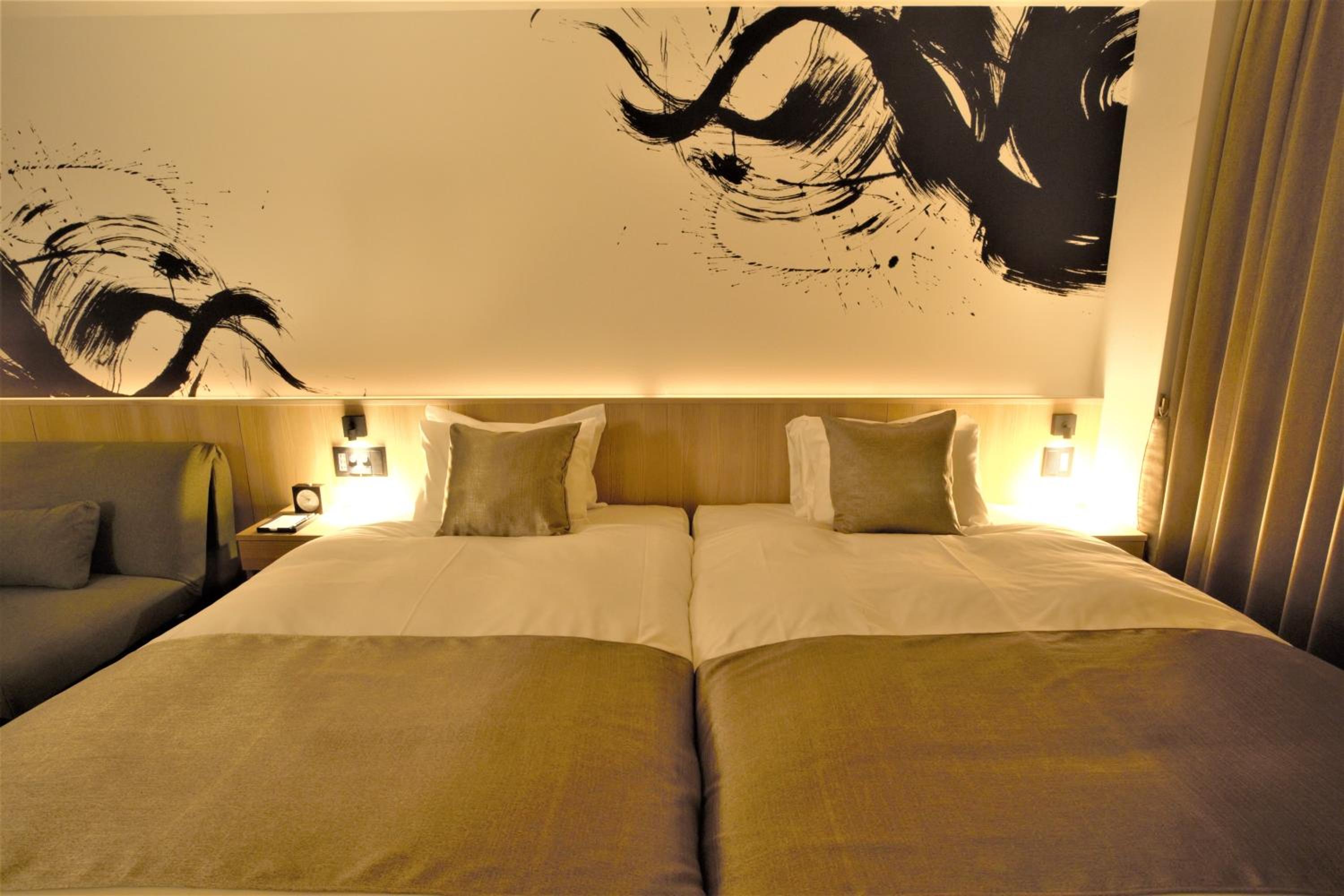 Standard Twin Room - Photo 23