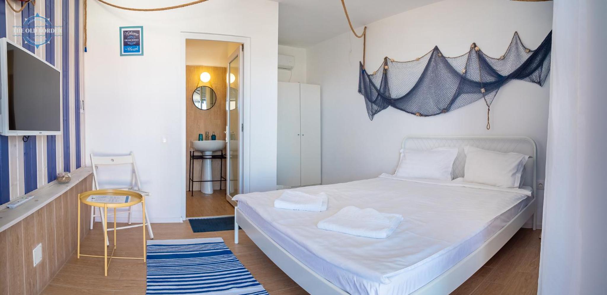 Double Room - Photo 2