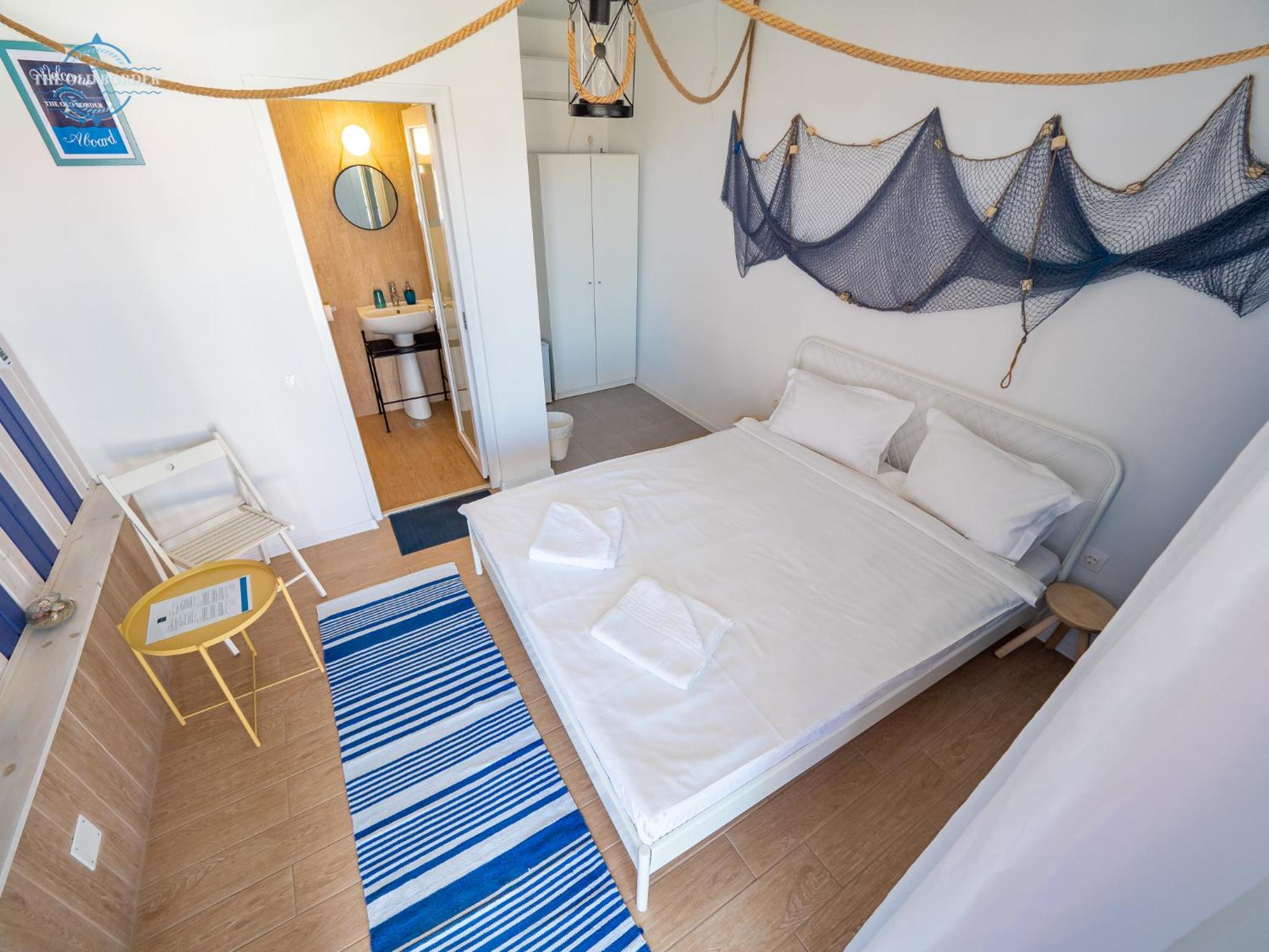 Double Room - Photo 9