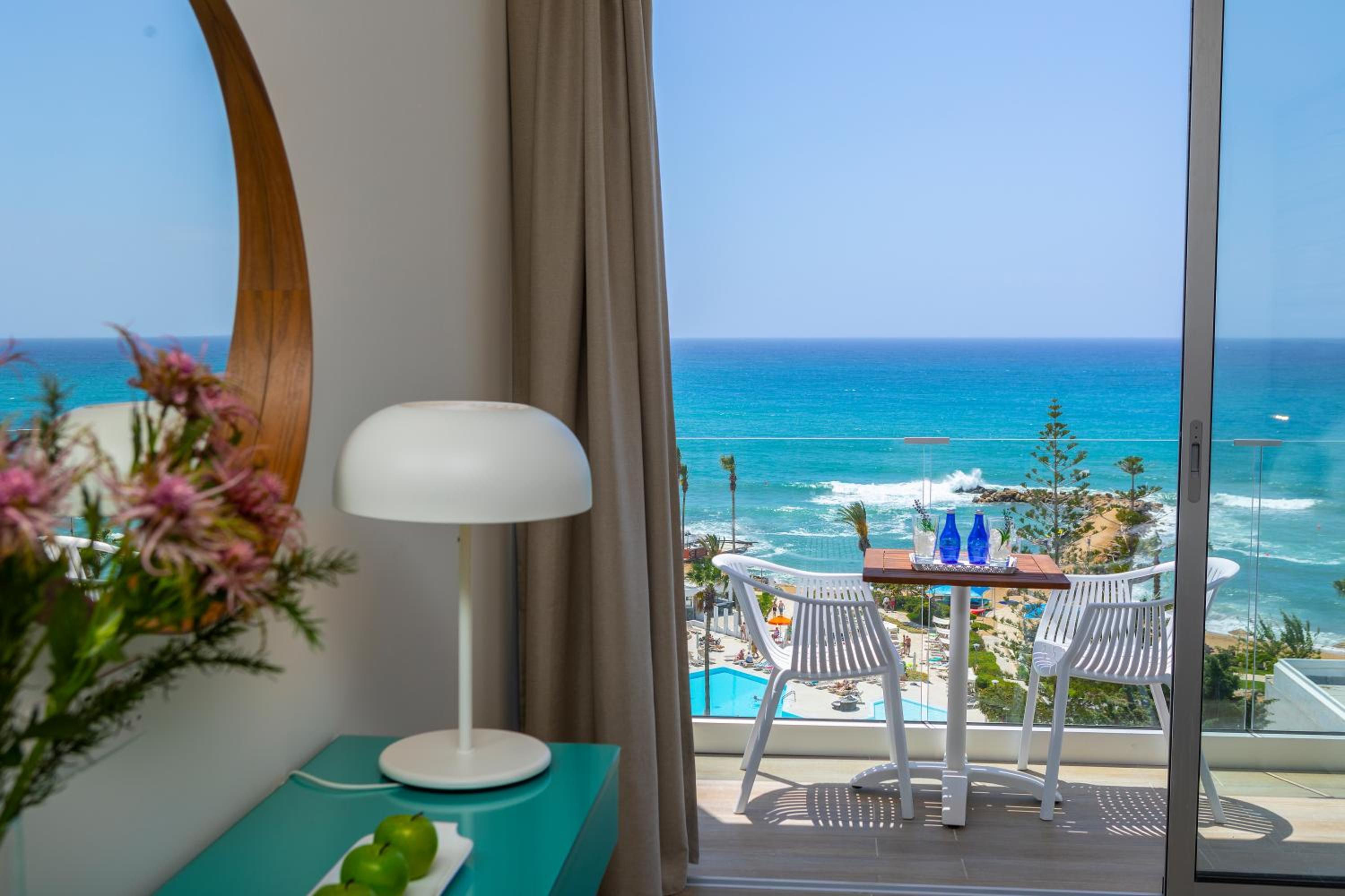 Deluxe Junior Suite Sea View