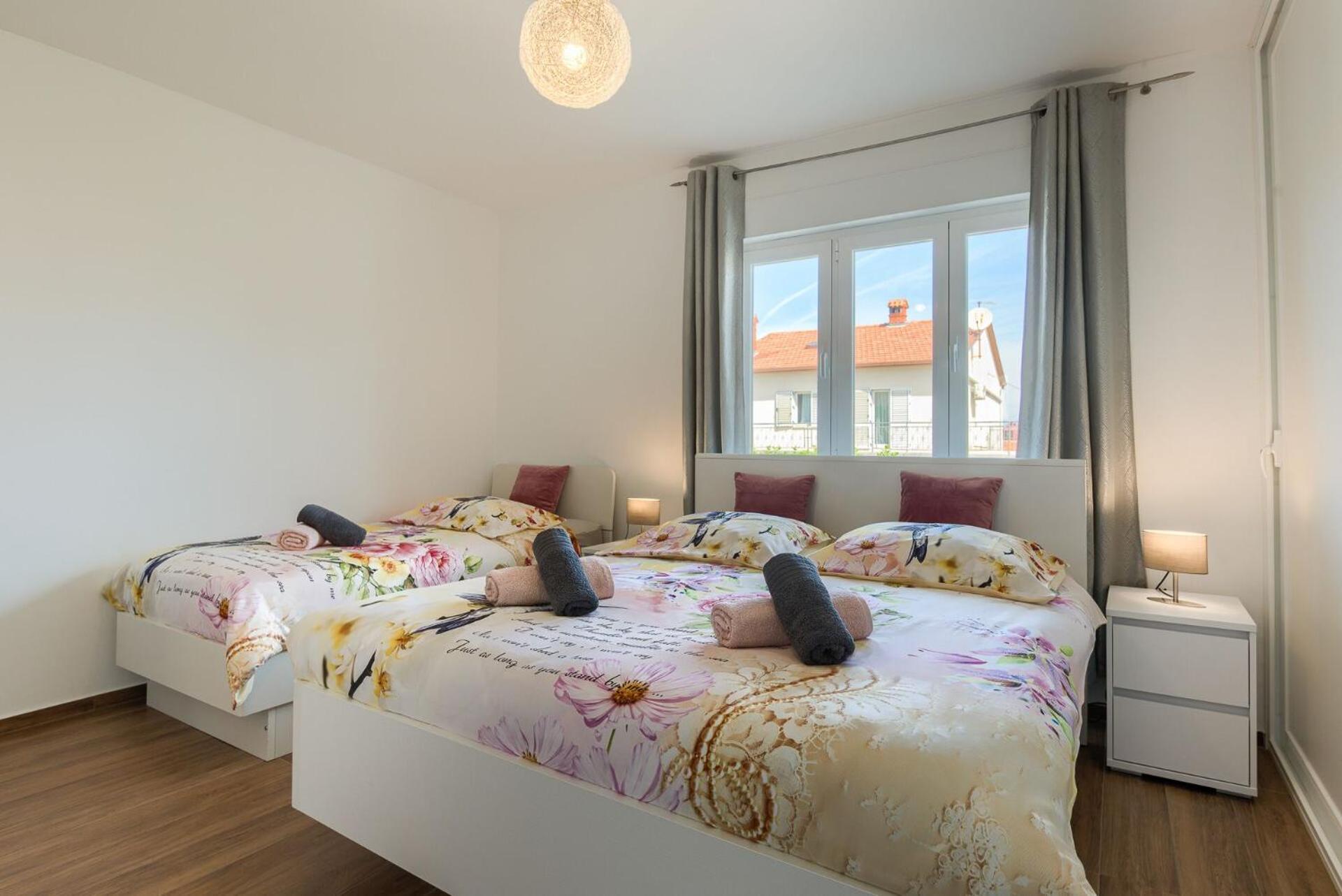 One-Bedroom Apartment with Terrace photo 1