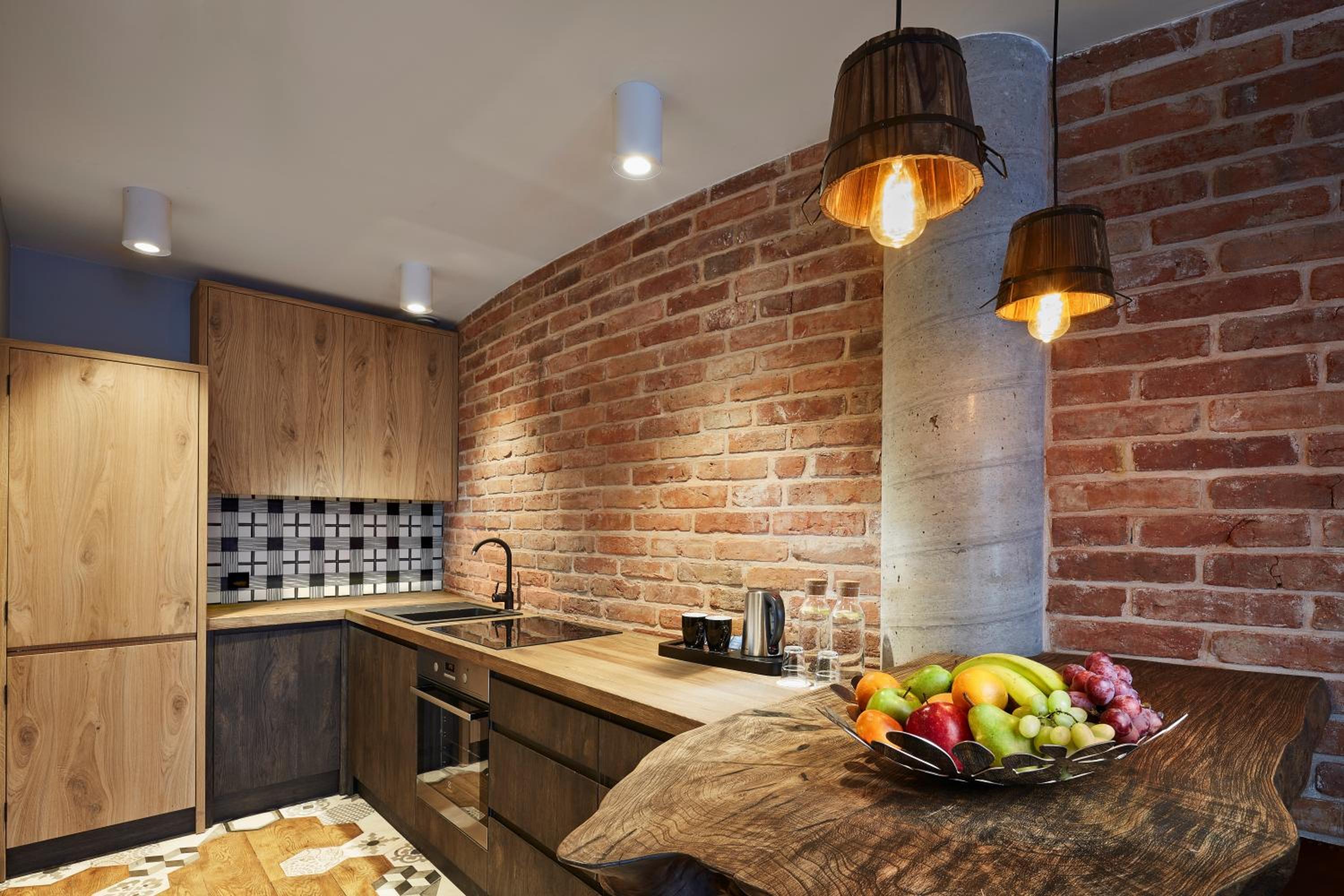 Apartment - Split Level - Photo 10