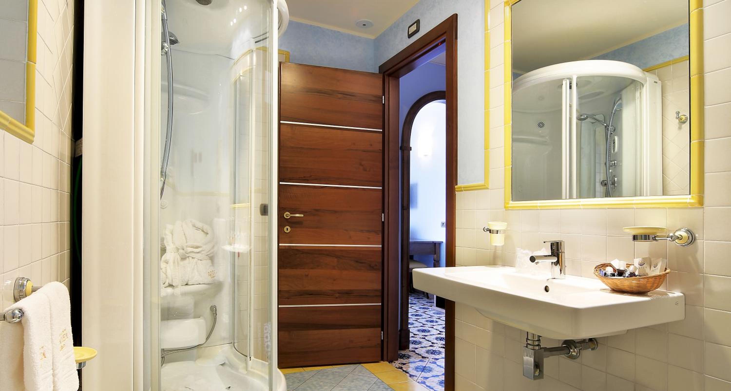 Triple Room - Photo 8
