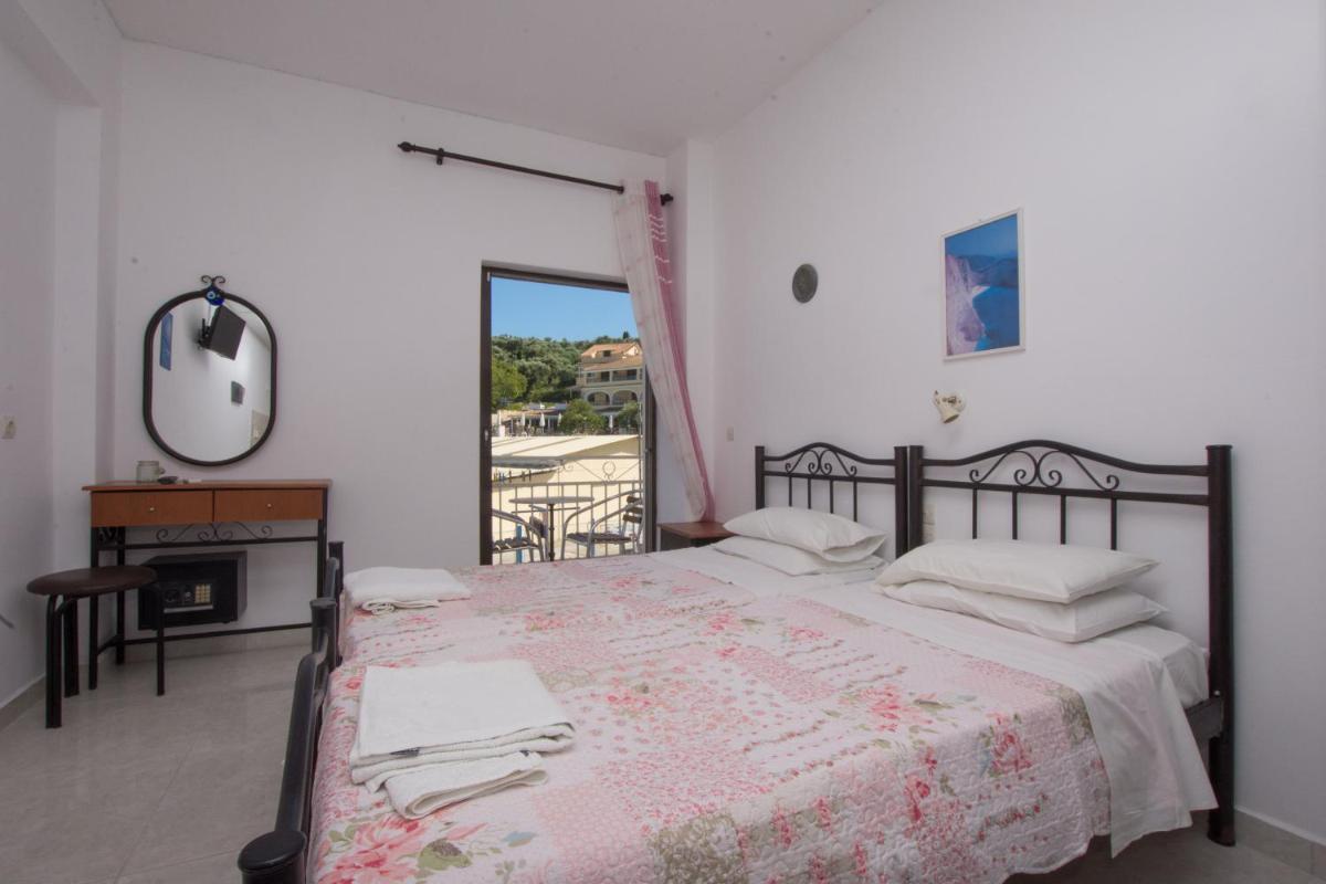 Studio (2 Adults) - Photo 4