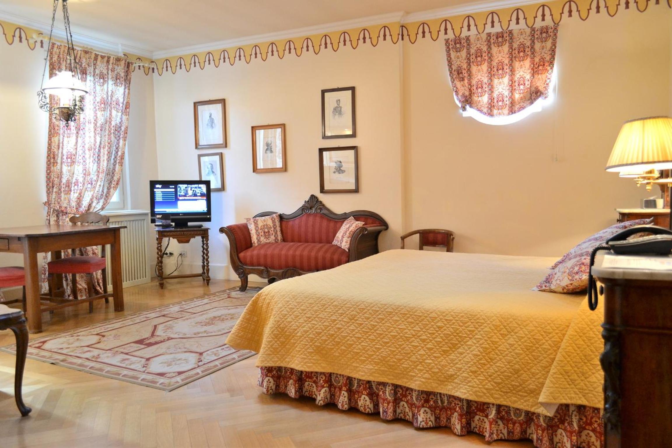 Deluxe Junior Suite
