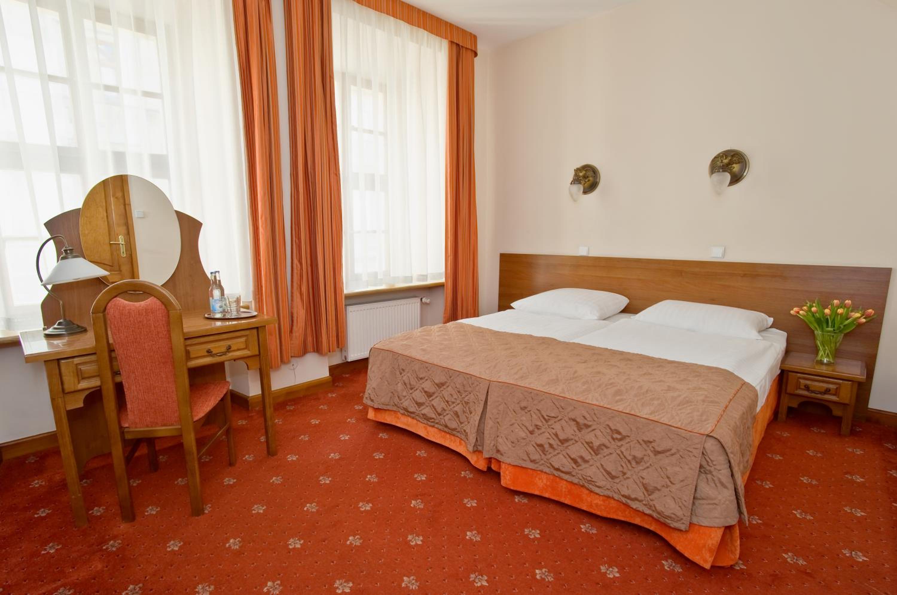 Double or Twin Room - Photo 1