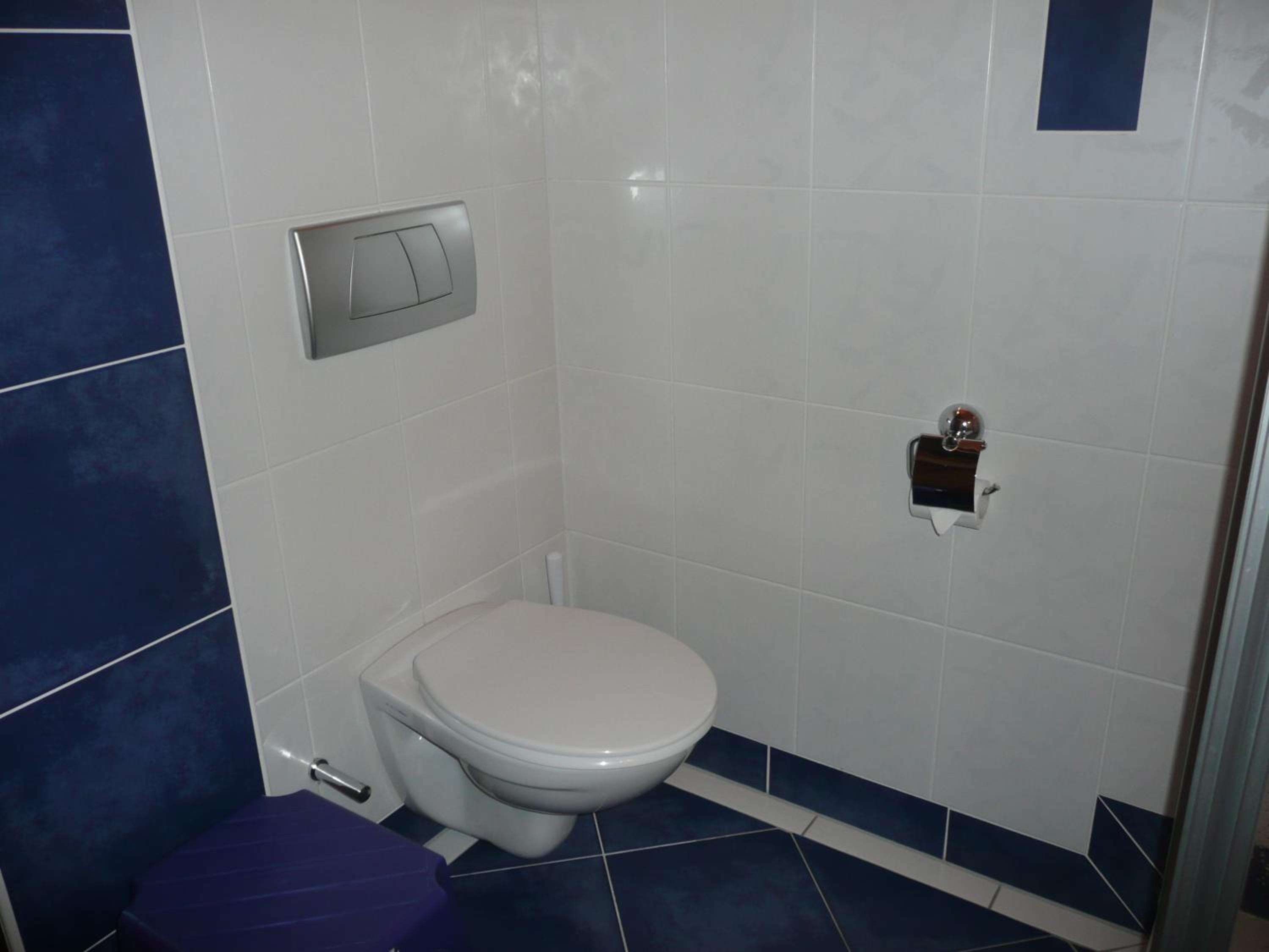 One-Bedroom Apartment with Balcony photo 2