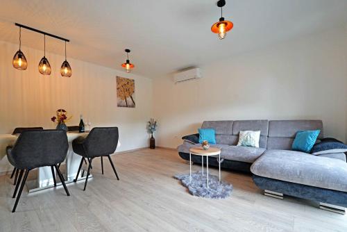 Two-Bedroom House photo 2