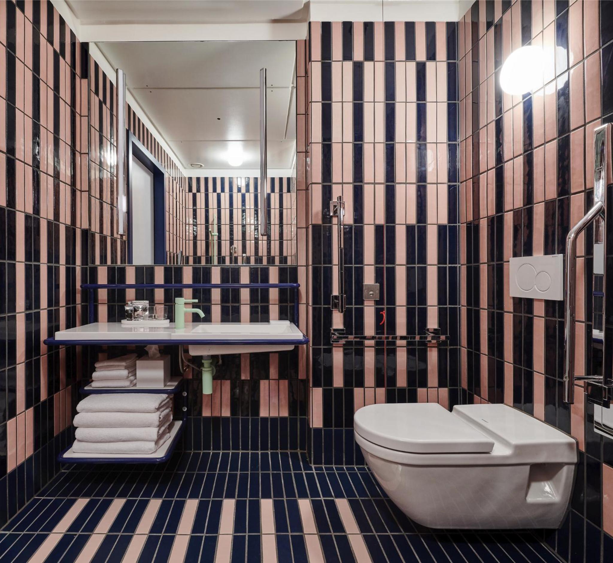 Double Or Twin Room - Disability Access photo 2
