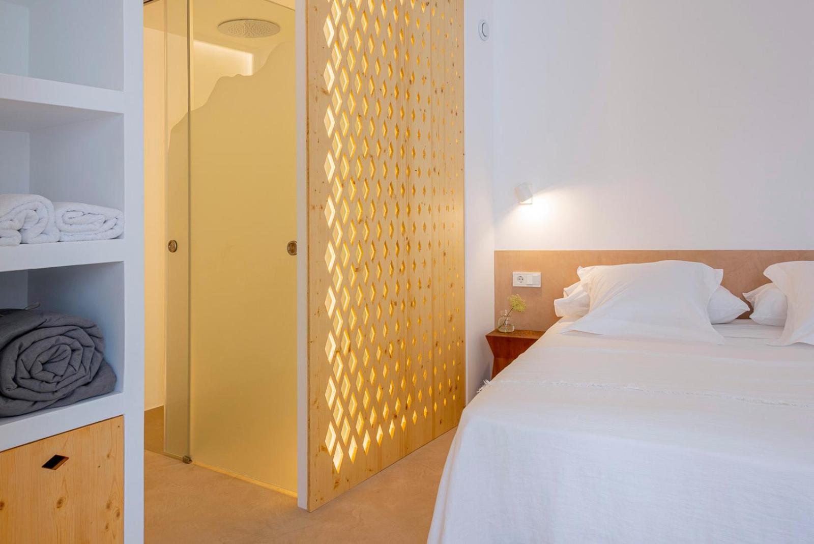 Double Room - Photo 4