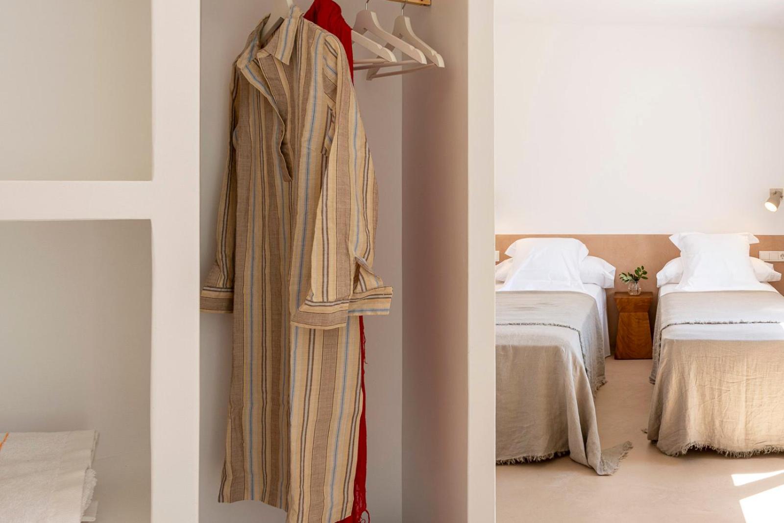 Double Room - Photo 5