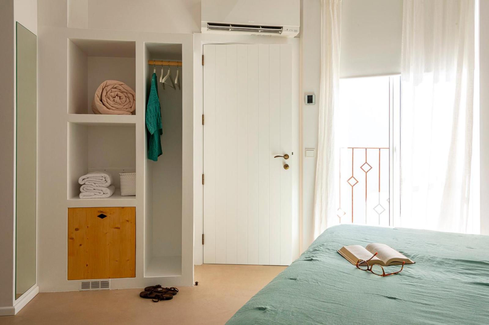 Double Room - Photo 8
