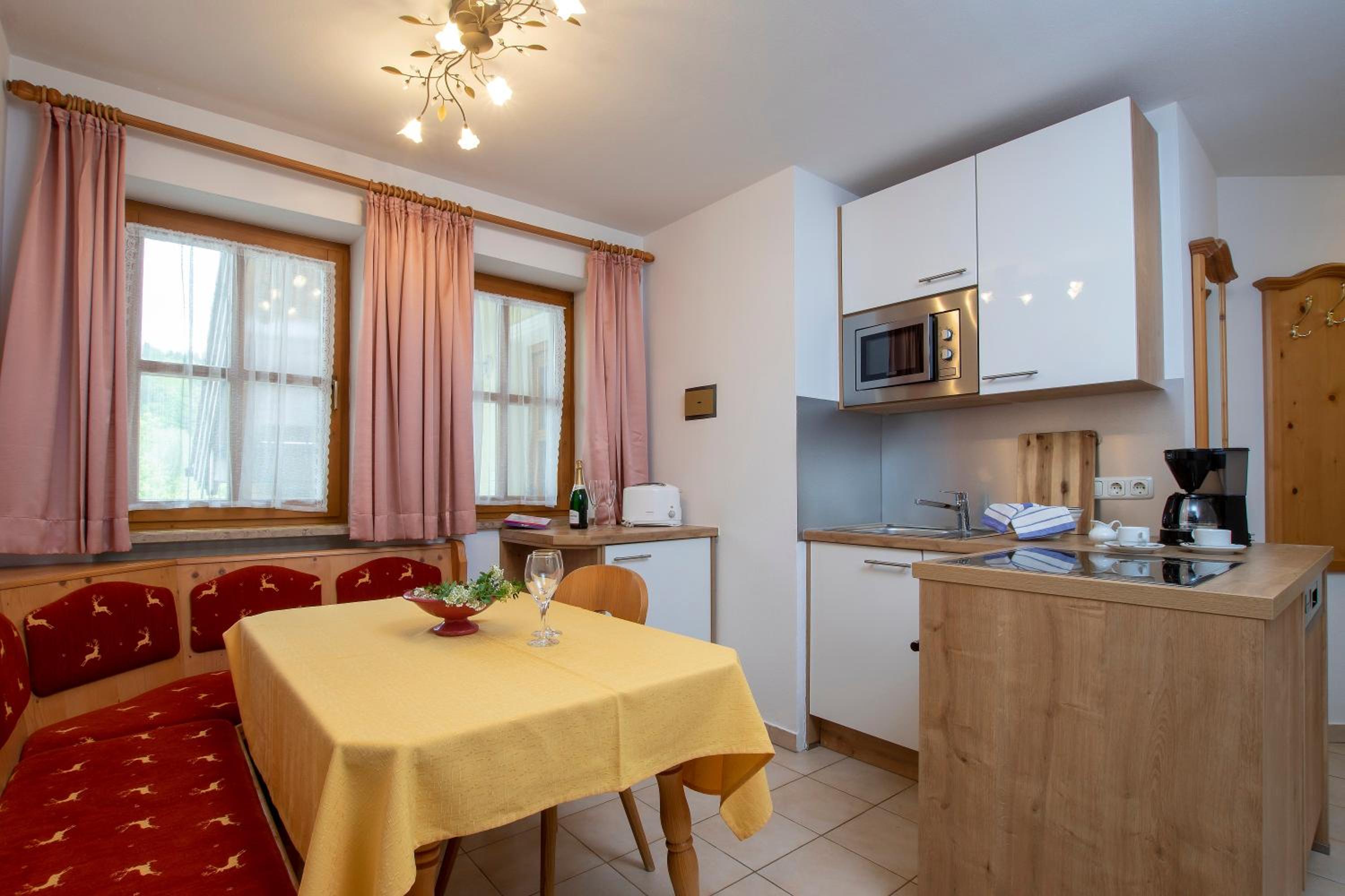 Small Apartment with Mountain View - Annex photo 3