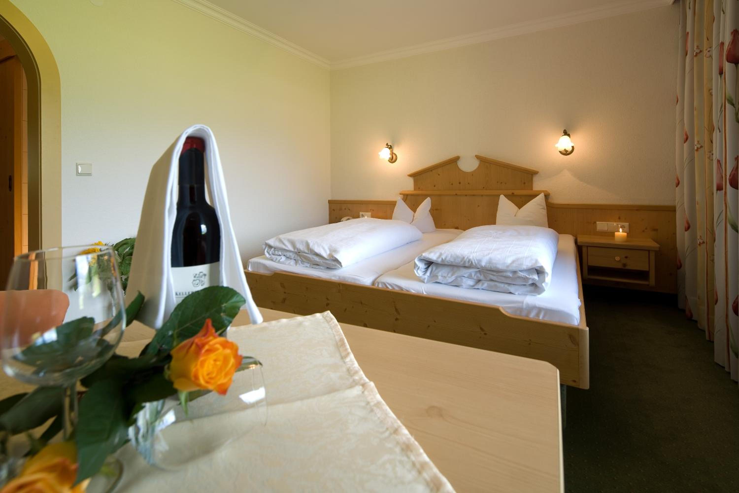 Standard Double Room - Photo 1