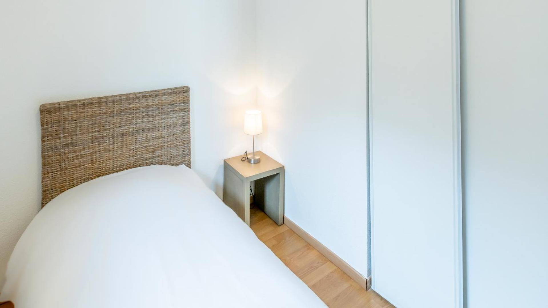 Two-Bedroom Apartment (5 Adults) - Disability Access photo 3
