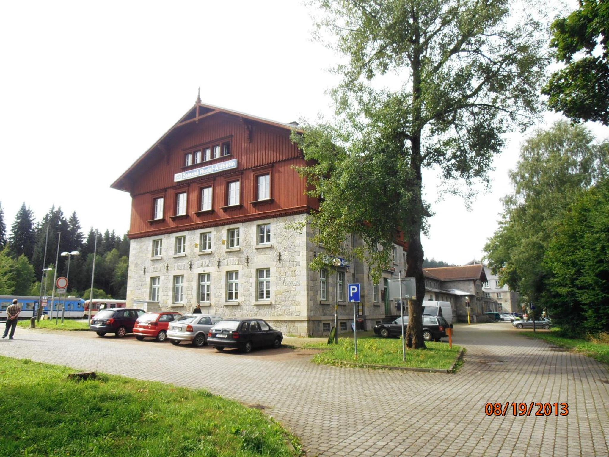 Family Apartment - Photo 32