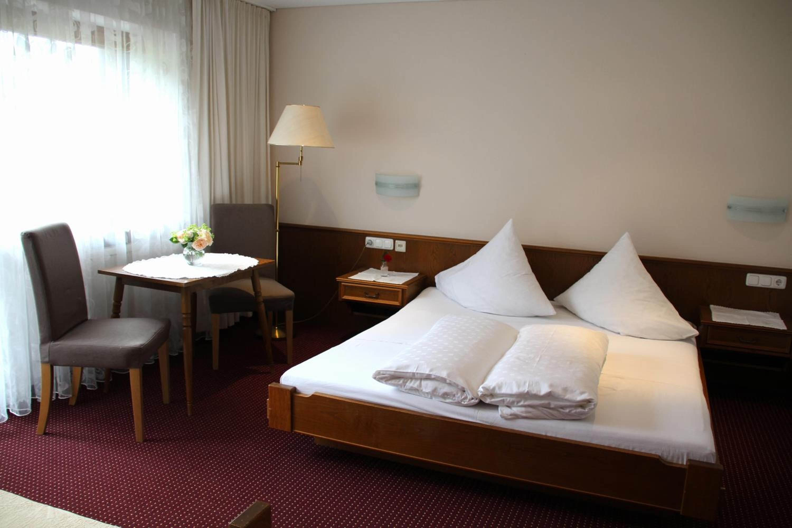 Standard One-Bedroom Apartment with Balcony photo 2