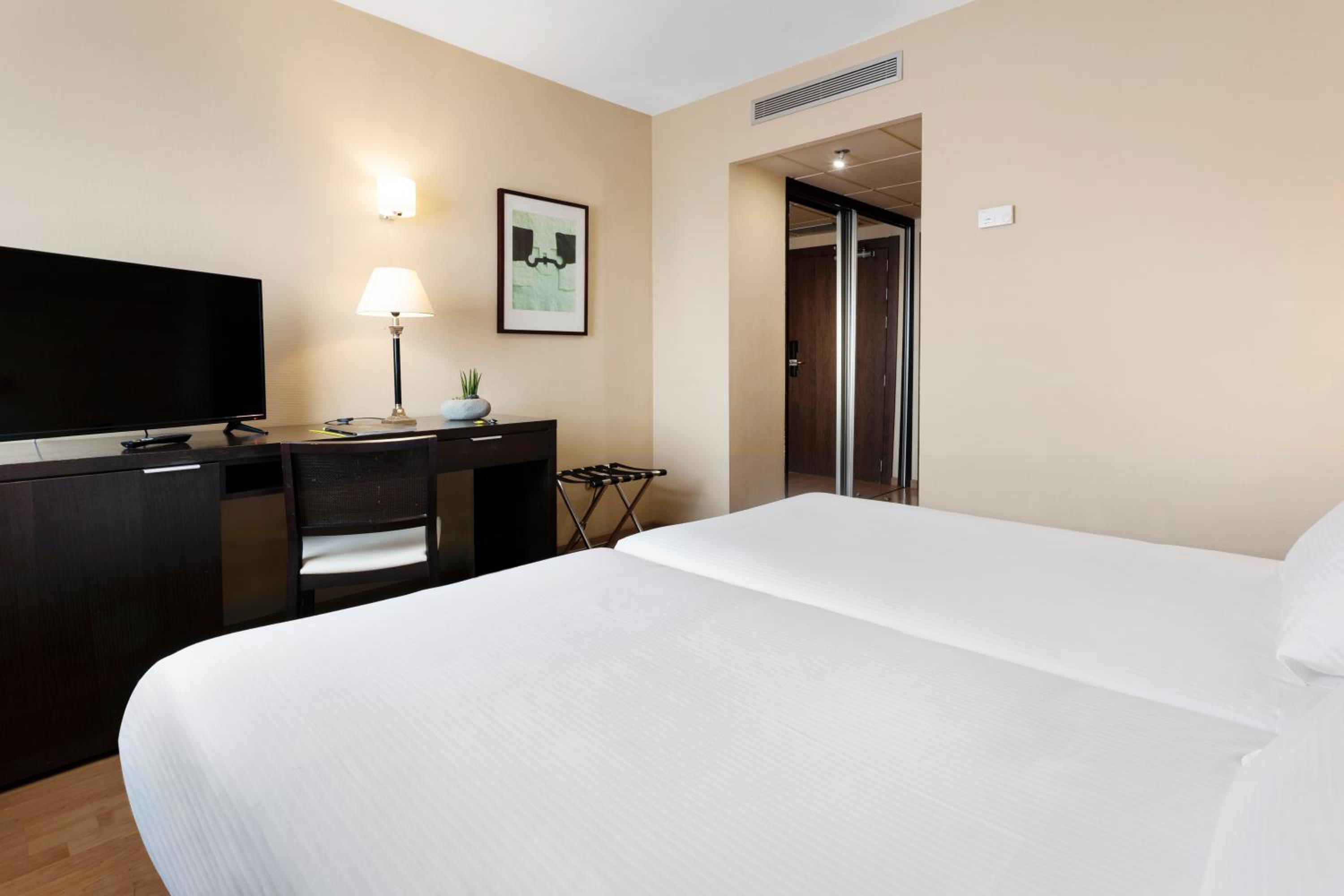 Double or Twin Room photo 2