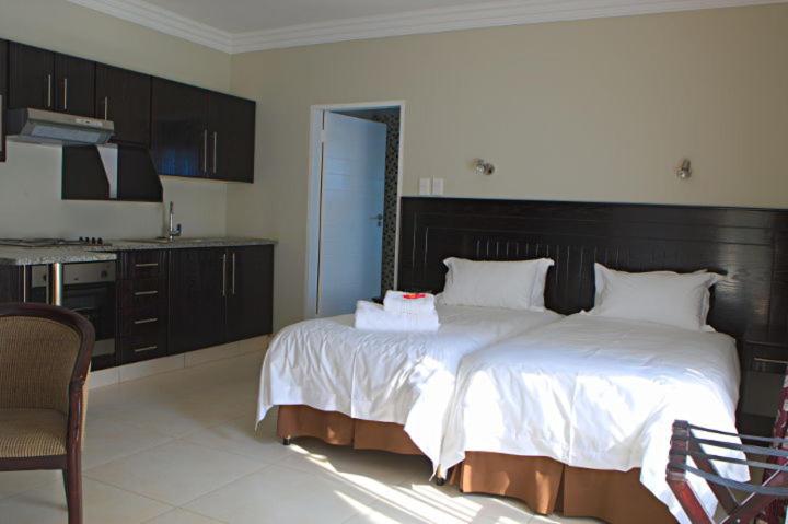 Twin Room with Garden View - Photo 1