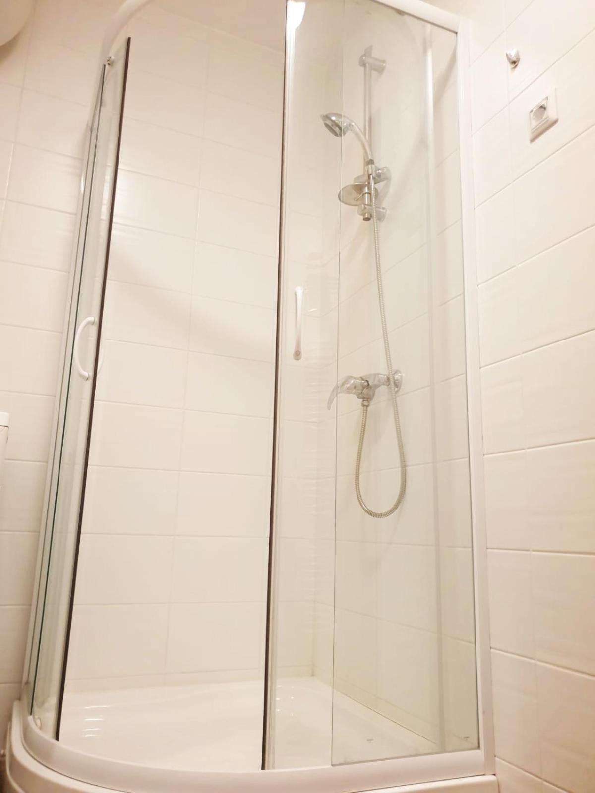 Studio Apartment - Photo 8