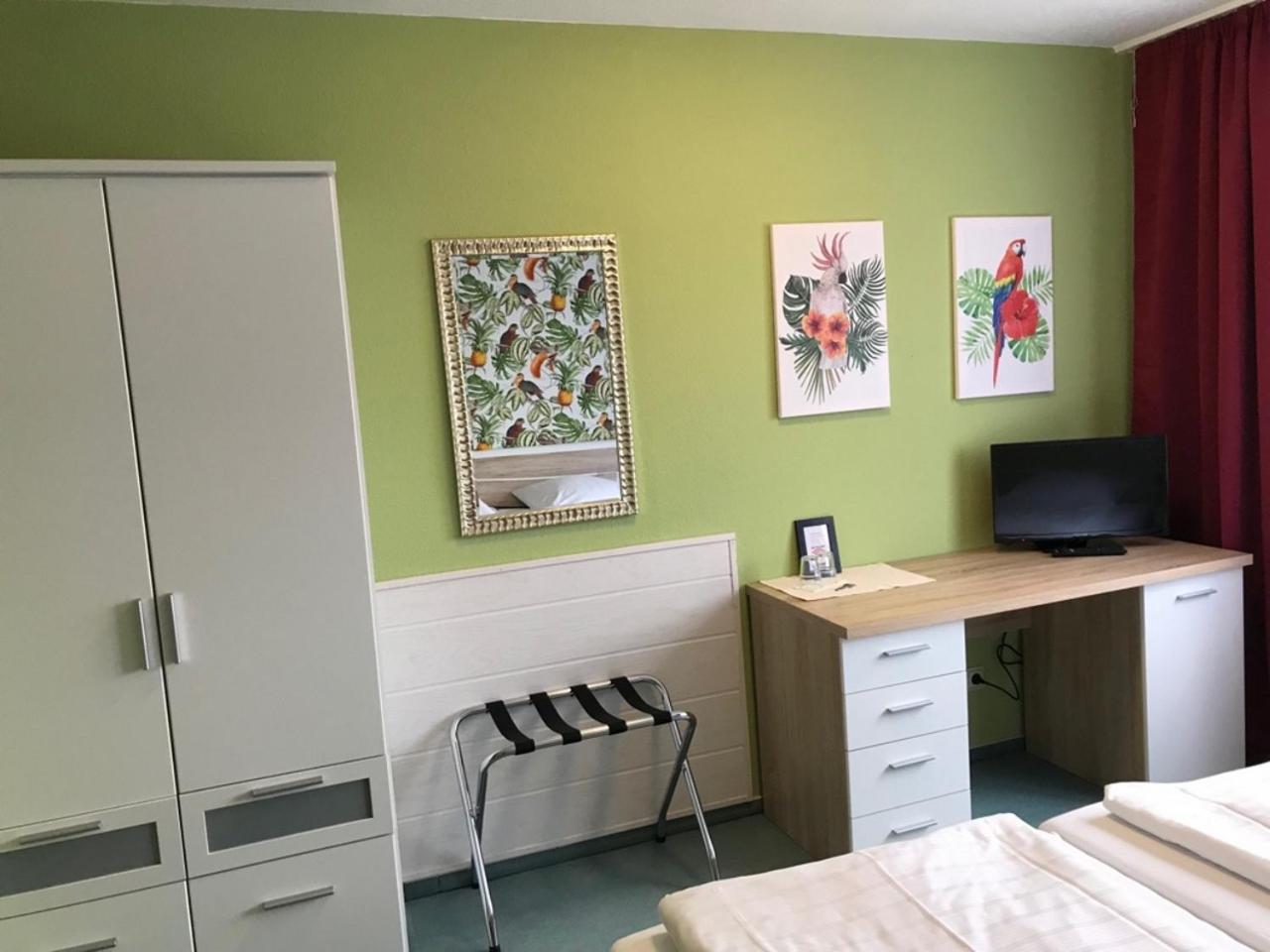 Double Room - Photo 5
