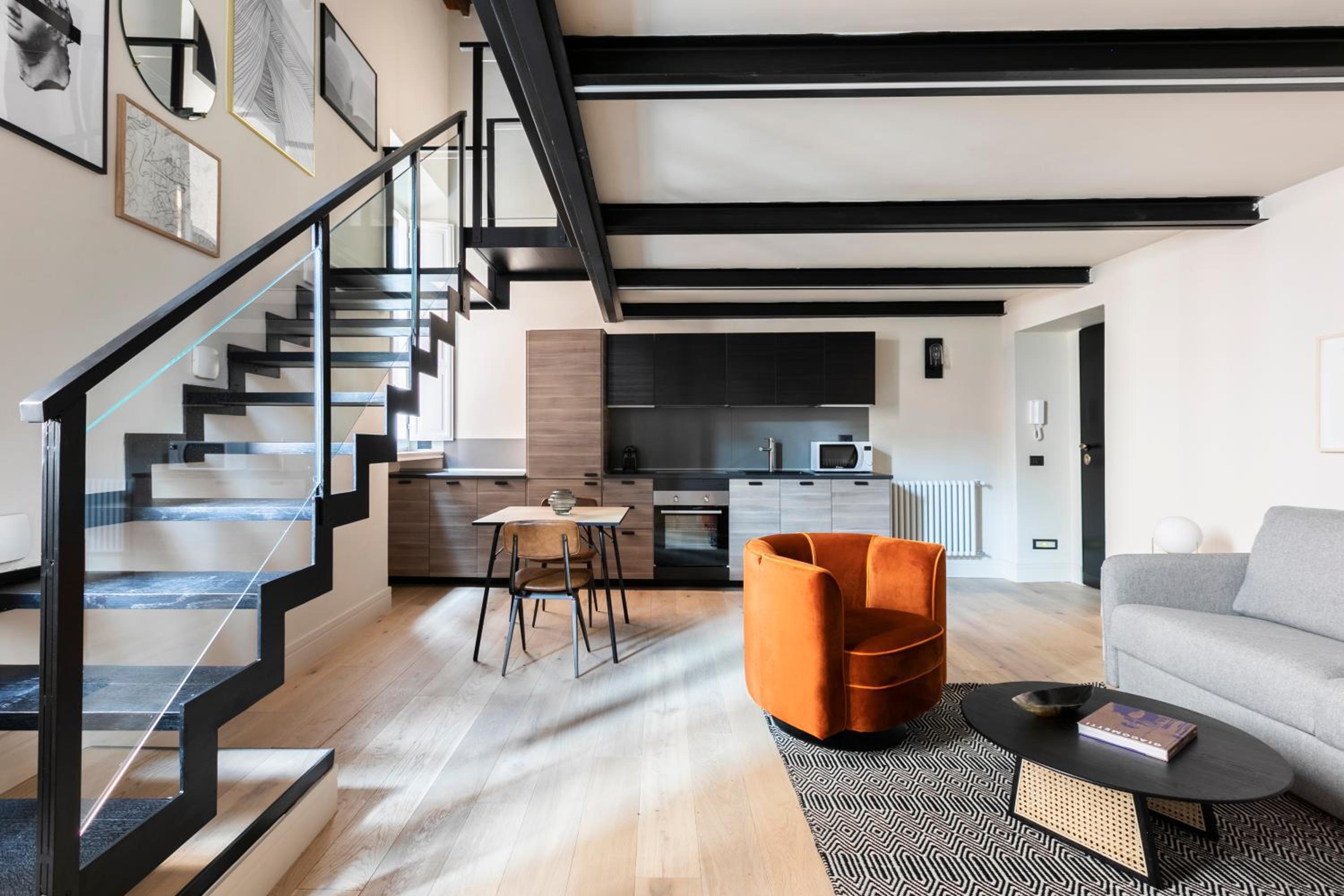 Superior One-Bedroom Apartment