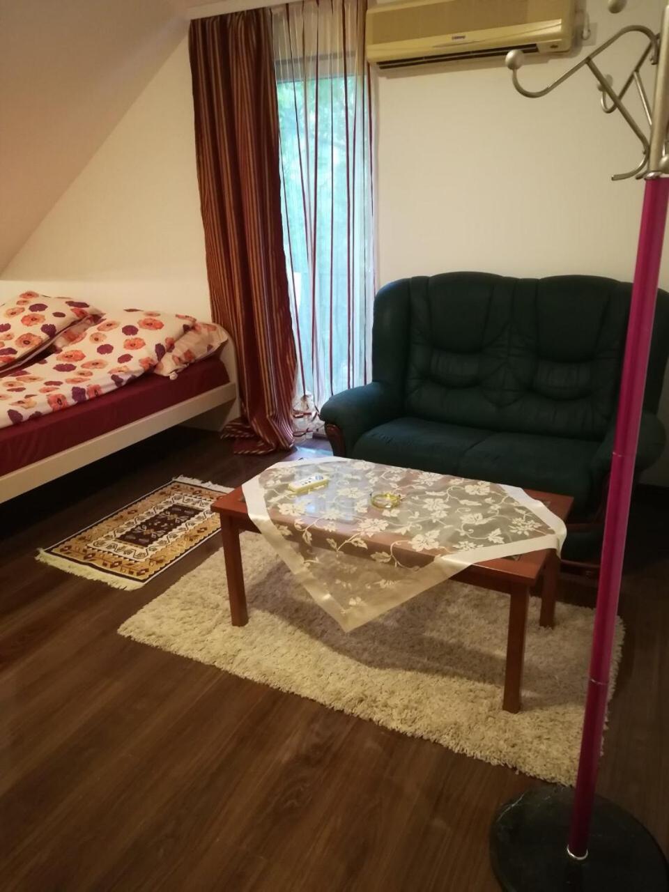 Twin Room with Bathroom photo 3